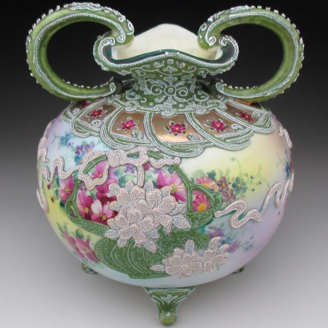 オールドノリタケ 一陳盛り上げ花籠絵 脚付花瓶 - メルカリ オールドノリタケ 一陳盛り上げ花籠絵 脚付花瓶 - メルカリ