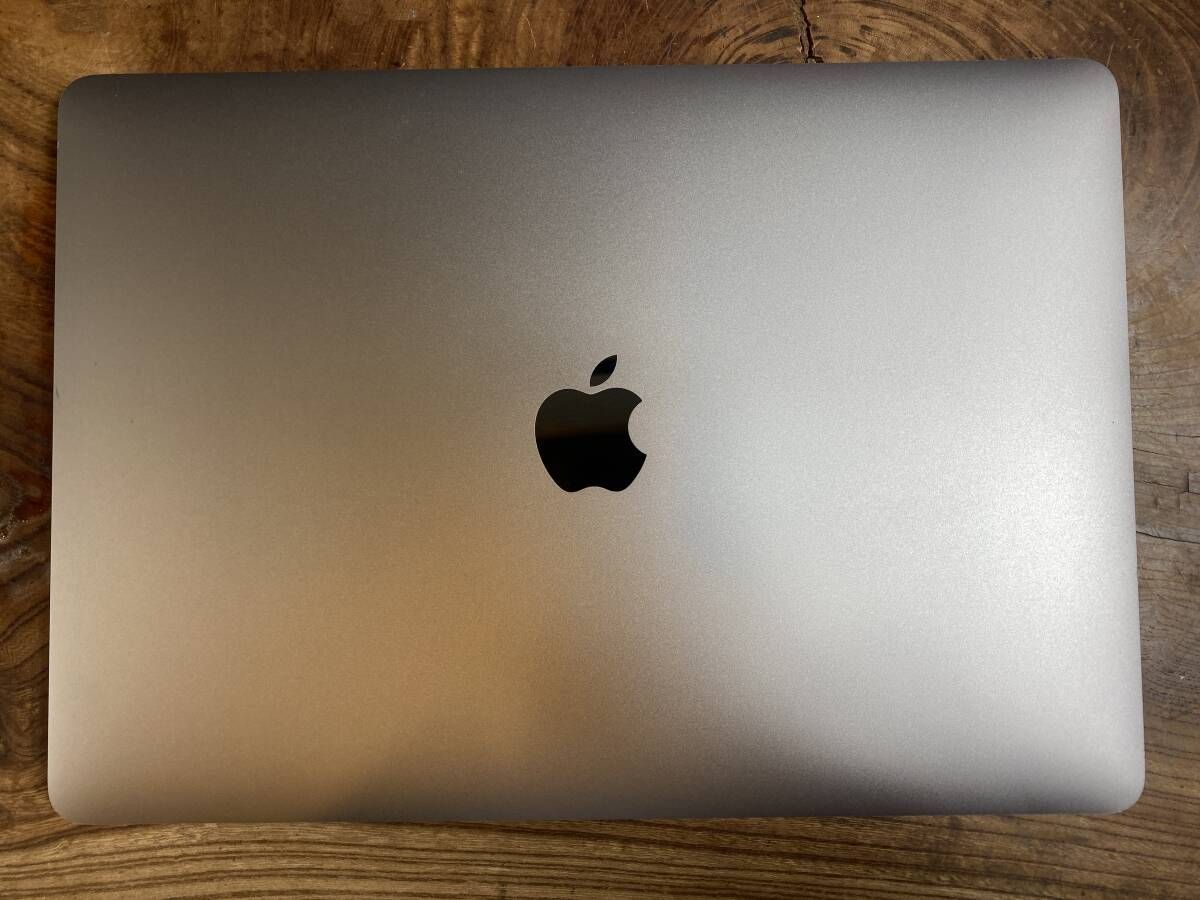 純正超特価 ［美品］Apple MacBook Pro（13インチ， 2020 M1）/ Apple 