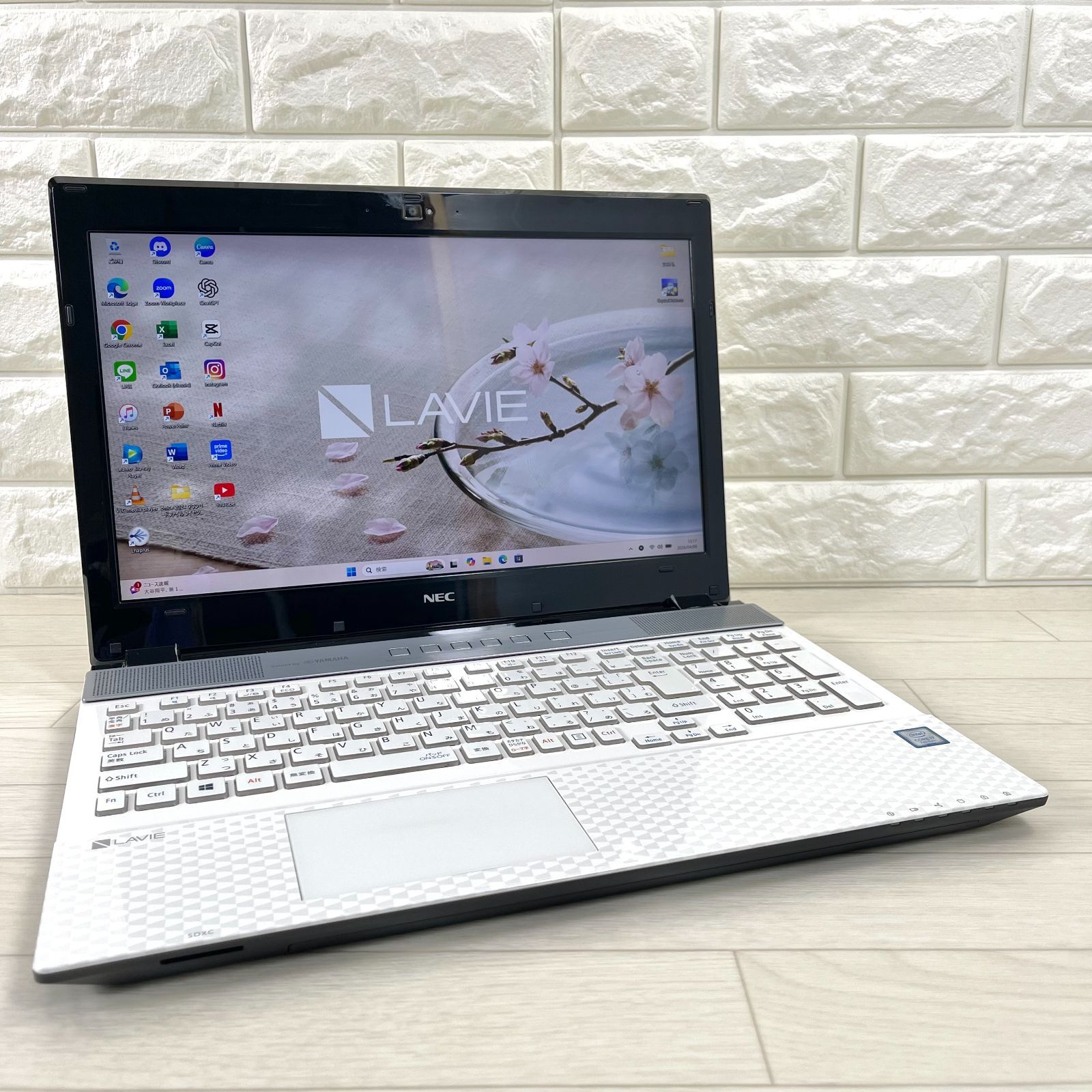 NEC LAVIE i7/16GB/SSD512GB+HDD1TB Win11 - メルカリ