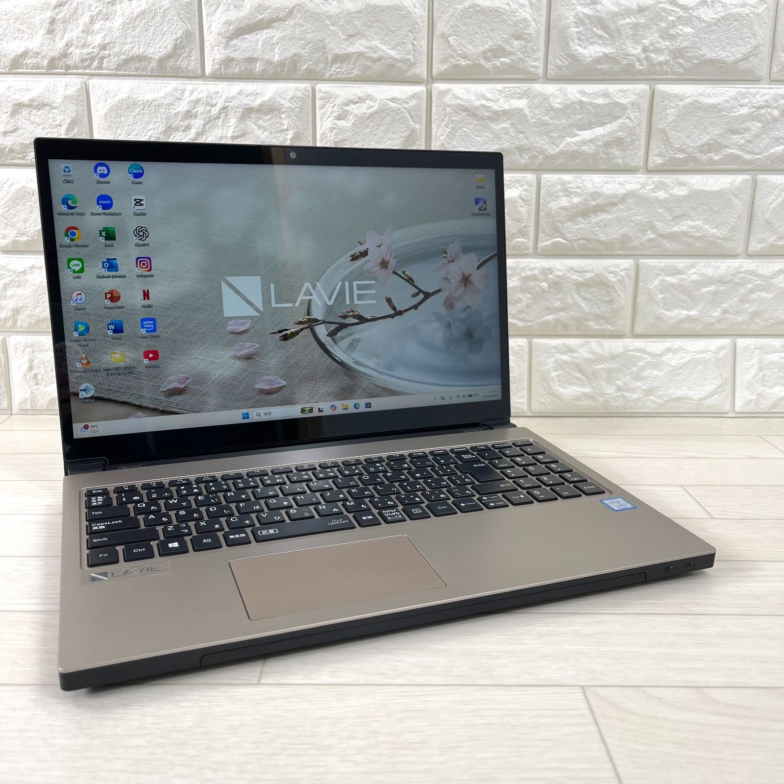 NEC LAVIE 第8世代 corei7 高速SSD512GB+HDD1TB 合計1.5TB搭載 メモリ 