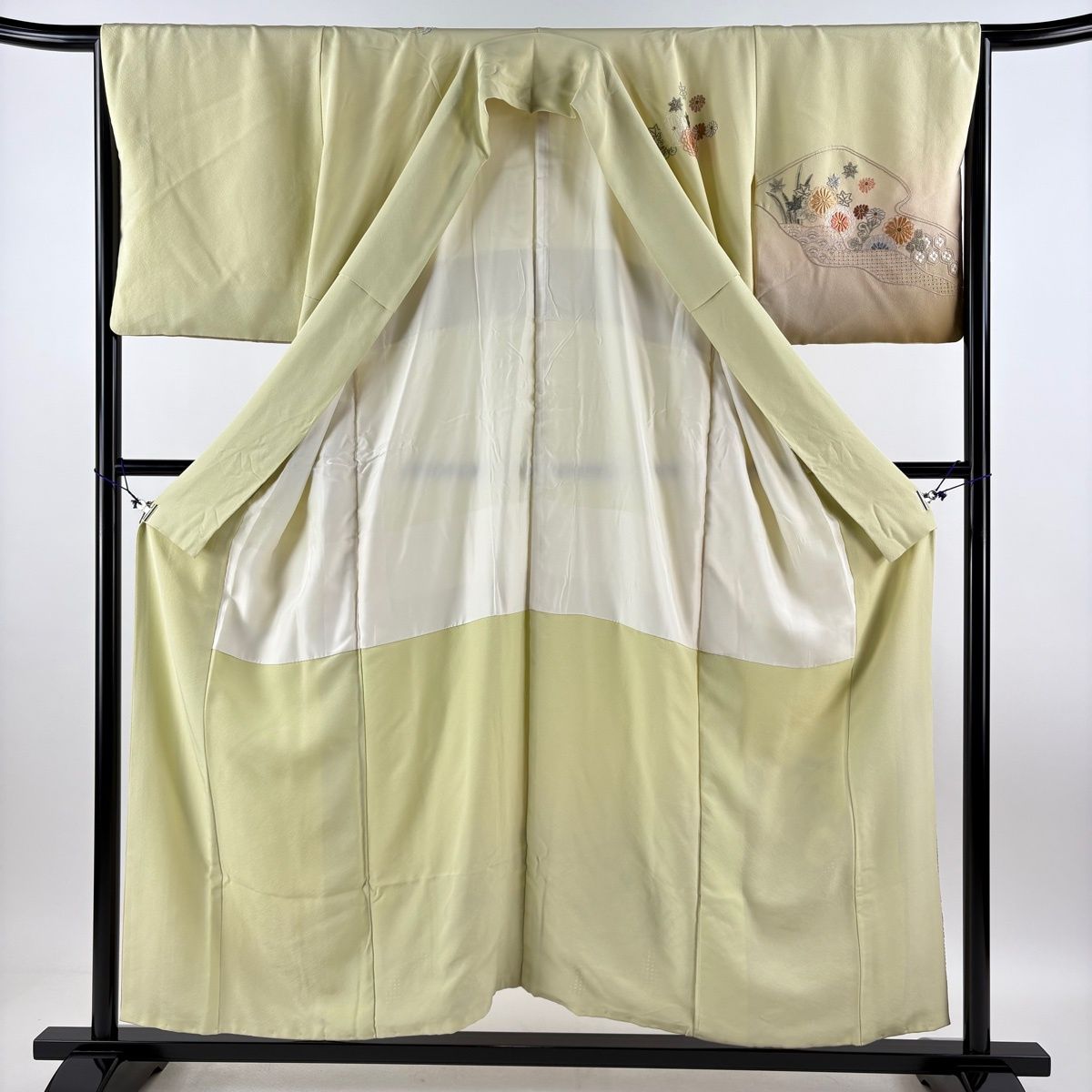 訪問着 身丈153.5cm 裄丈63.5cm 正絹 秀品 【中古】 訪問着 身丈153cm 裄丈66cm M 袷 菊 入子菱 刺繍 ぼかし 薄黄 正絹 秀