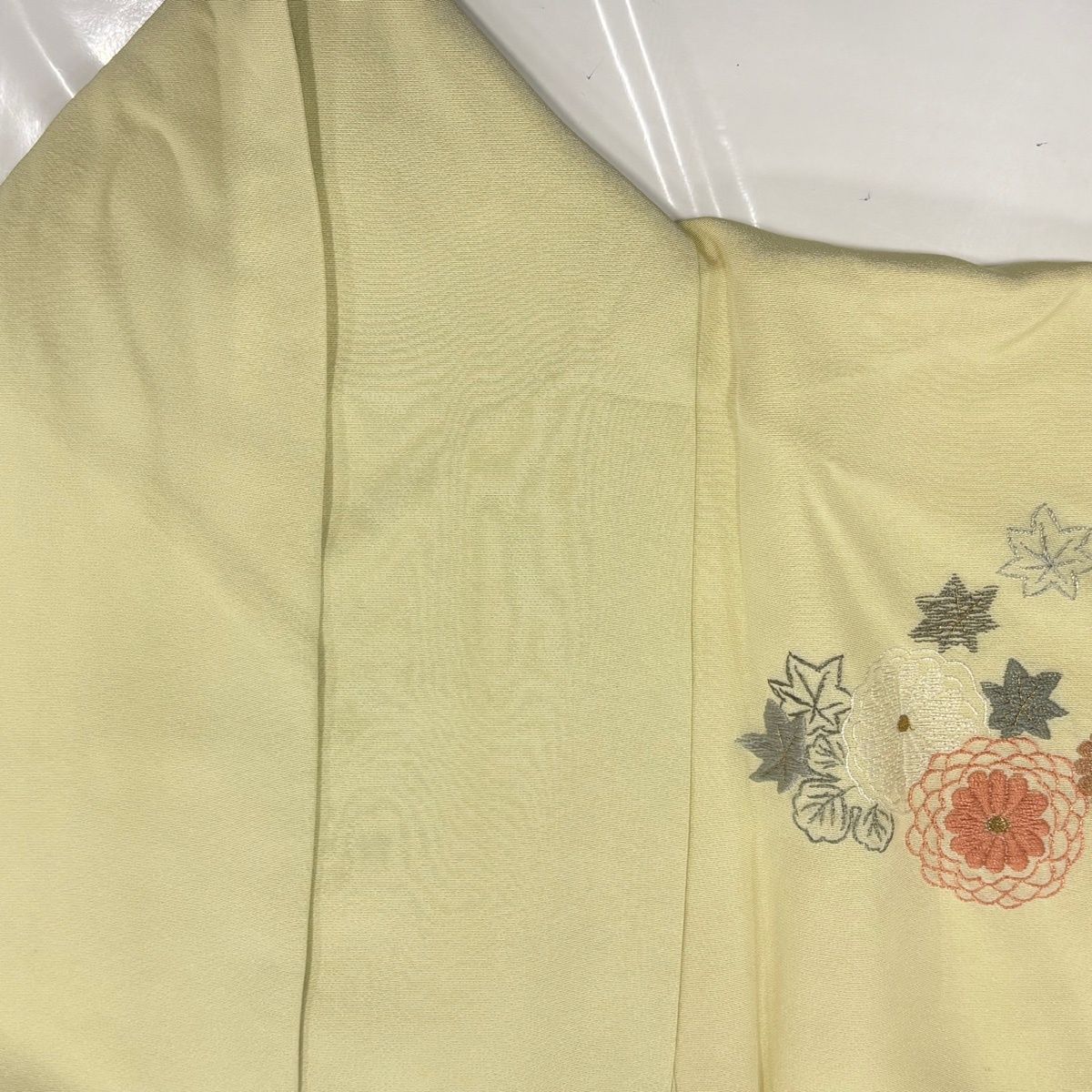 訪問着 身丈153cm 裄丈66cm M 袷 菊 入子菱 刺繍 ぼかし 薄黄 正絹 秀
