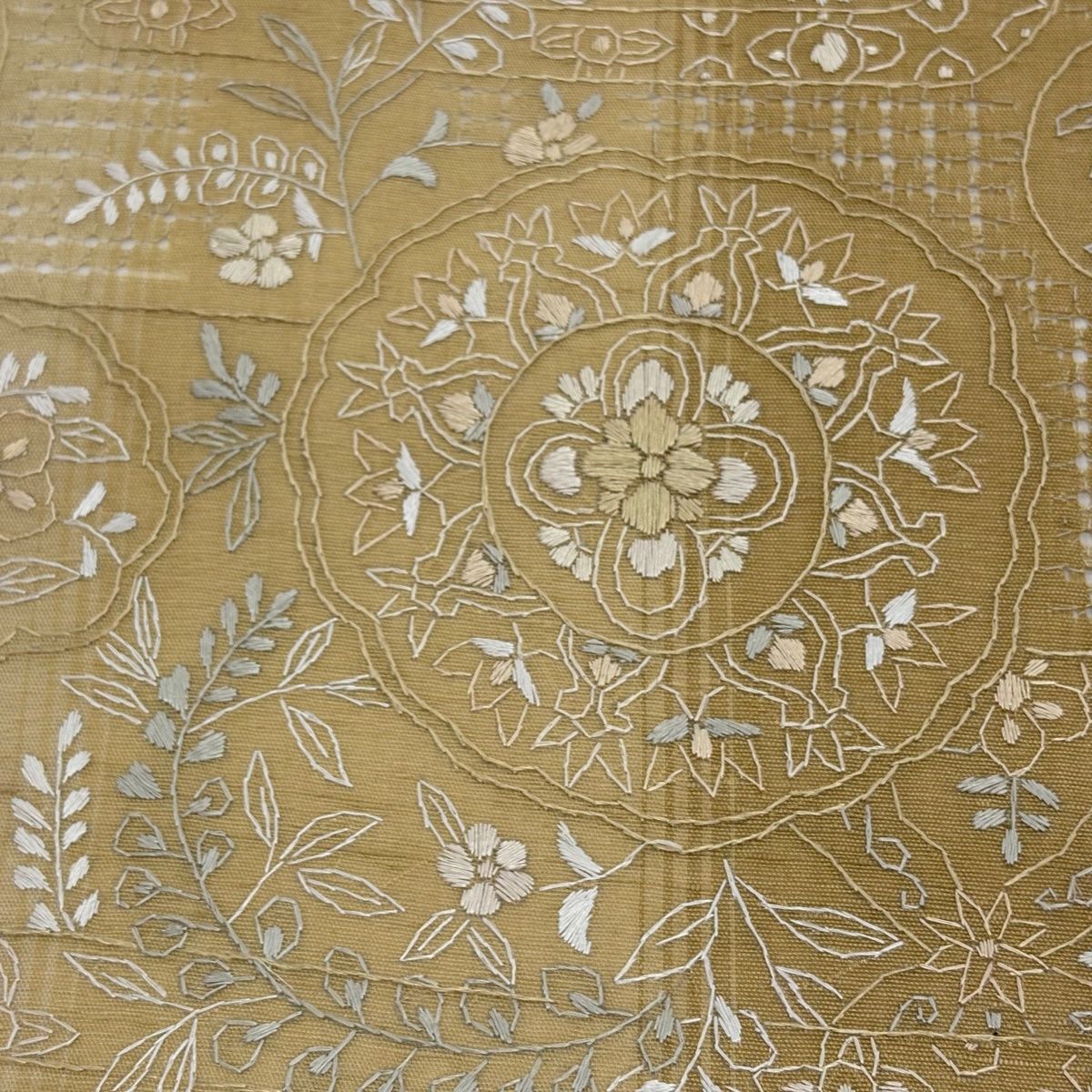 袋帯 秀品 夏帯 紬地 華文 草花 刺繍 黄土色 お太鼓柄 正絹 【中古 