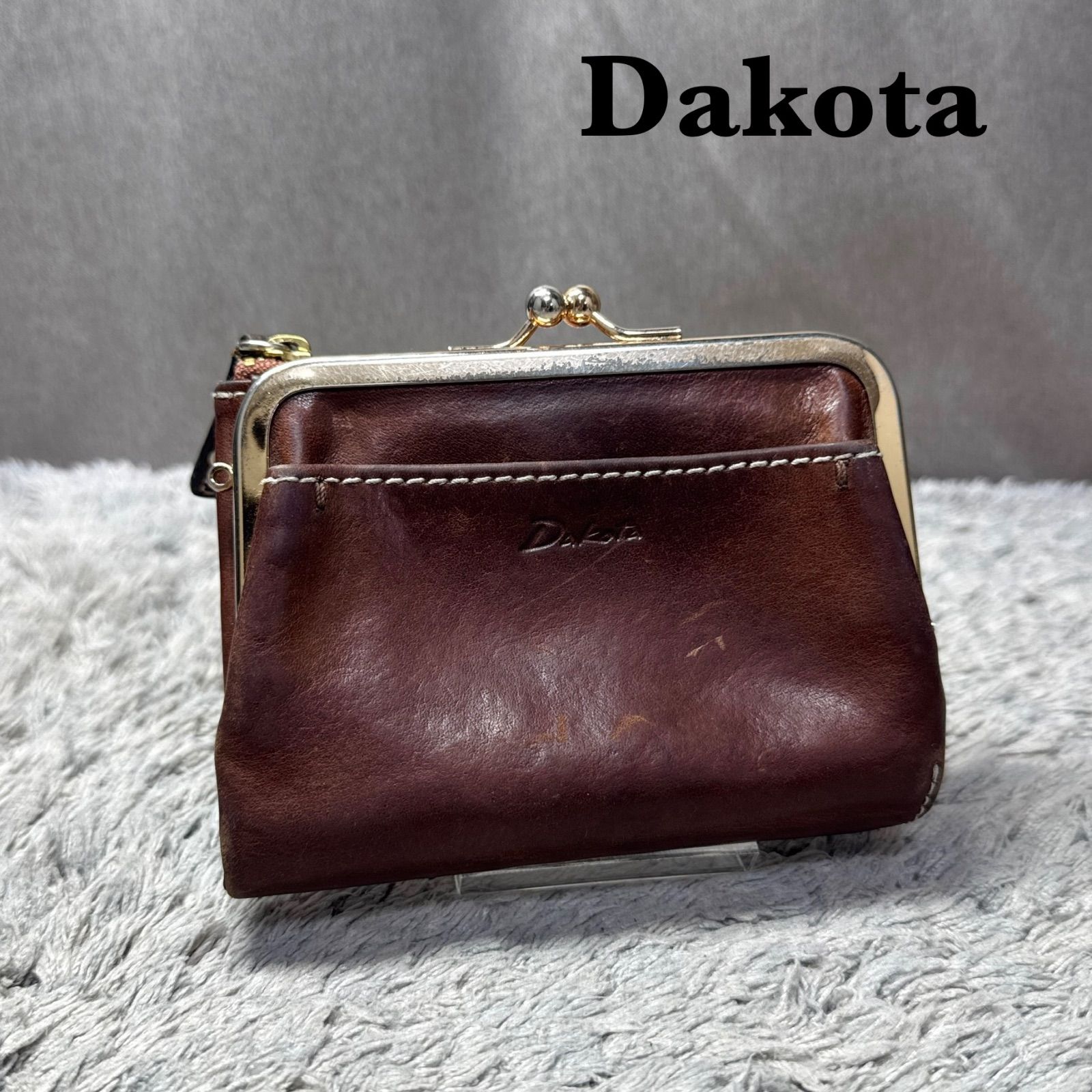 Dakota 二つ折り財布 がま口 ダークブラウン Dakota ダコタ がま口 二つ折り財布 レザー ブラウン - メルカリ