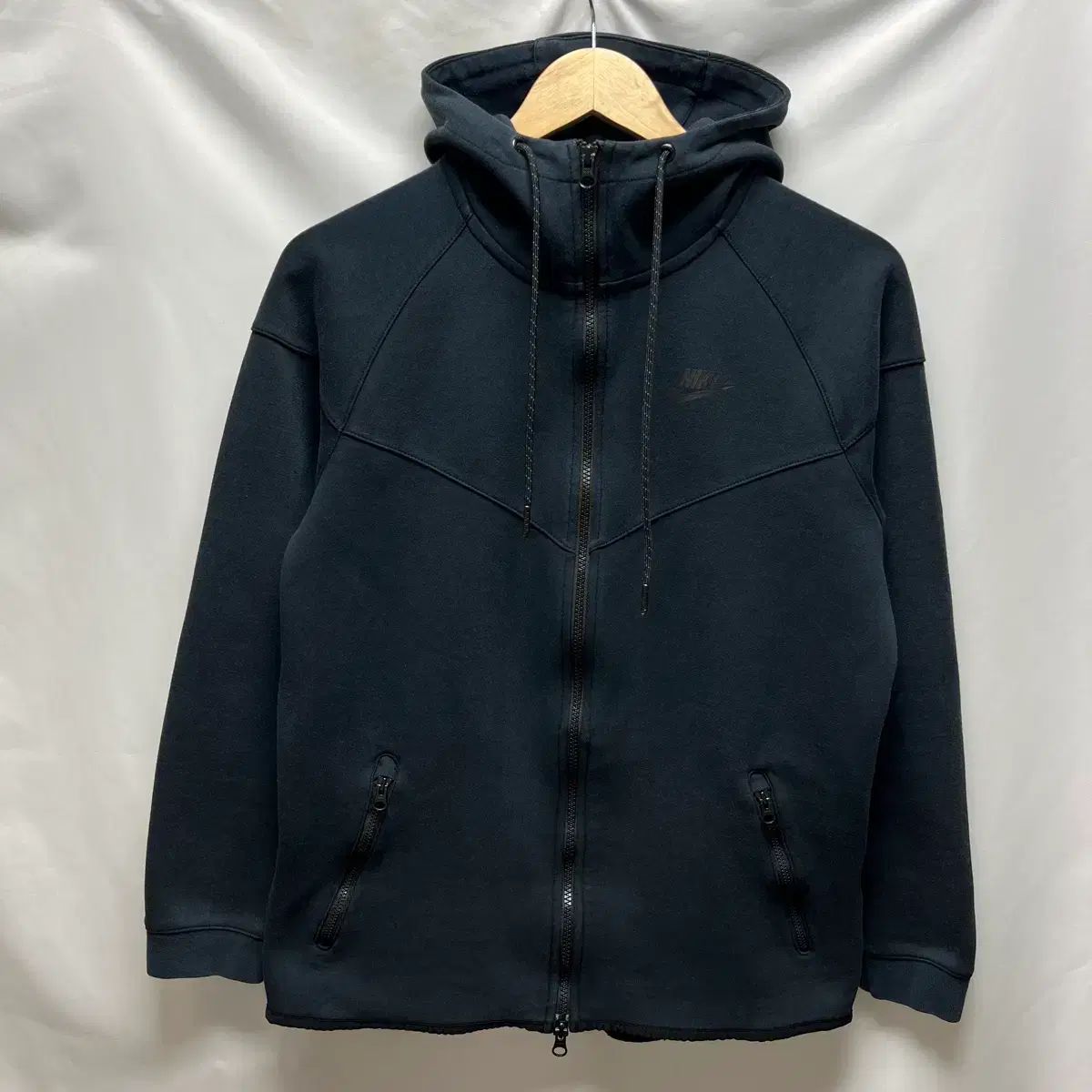 正規品/L NIKE ナイキ テックパック ウィンドランナー ブラック テック 