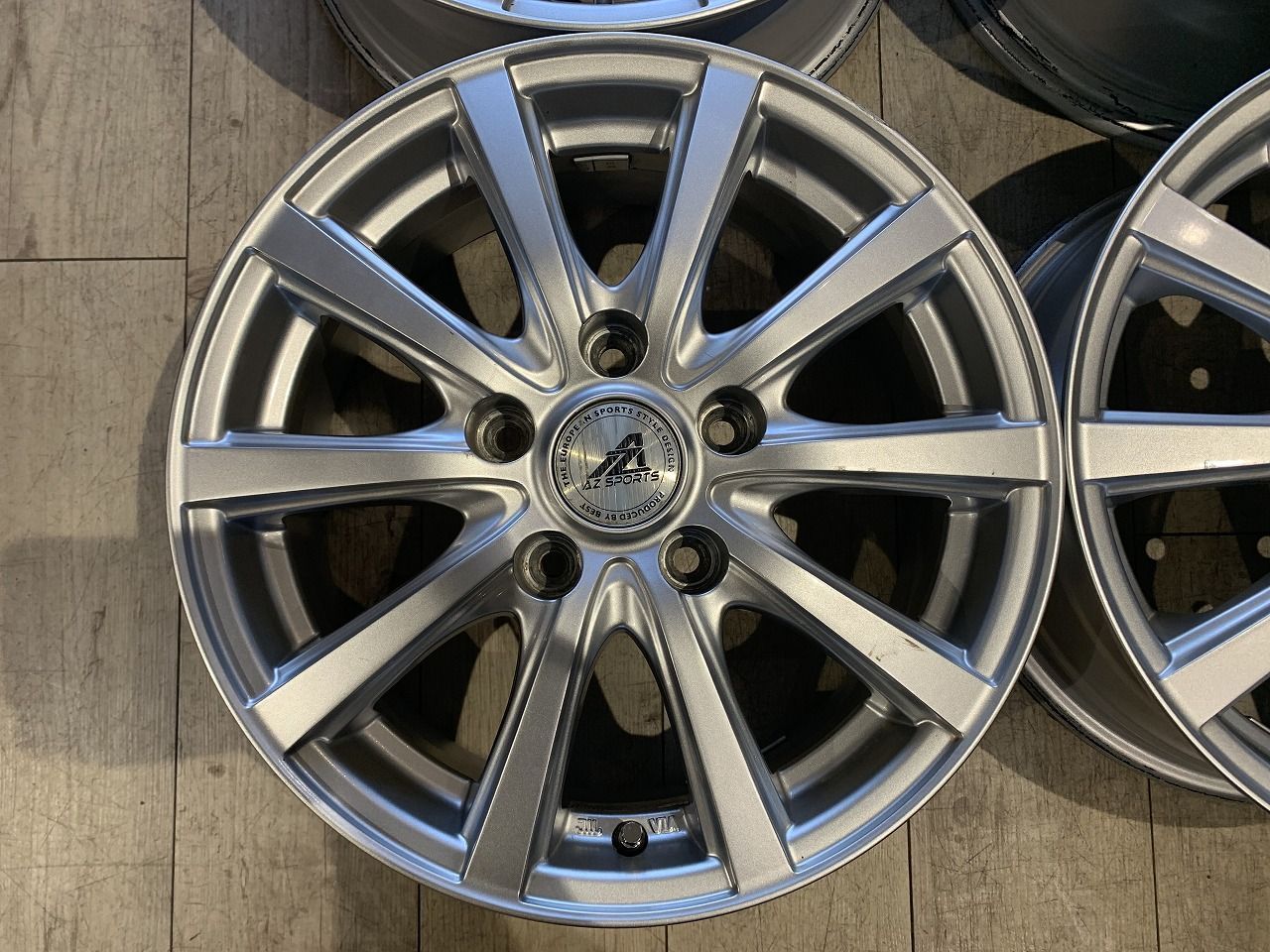 SPORT VENAD 社外ホイール 15インチ 4本 6J5HPCD114.3+45 ヴォクシー ノア エスクァイア ステップワゴン等　(MHB665) クレジットカード QRコード決済可能 SPORT VENAD 社外ホイール 15インチ 4本 6J5HPCD114.3+45 ヴォクシー