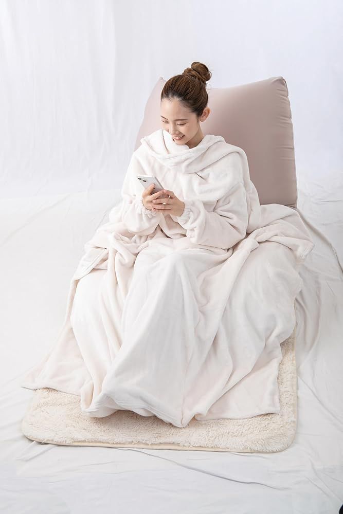 スマホが触れる袖付き着る毛布 ミルキーベージュ Lサイズ