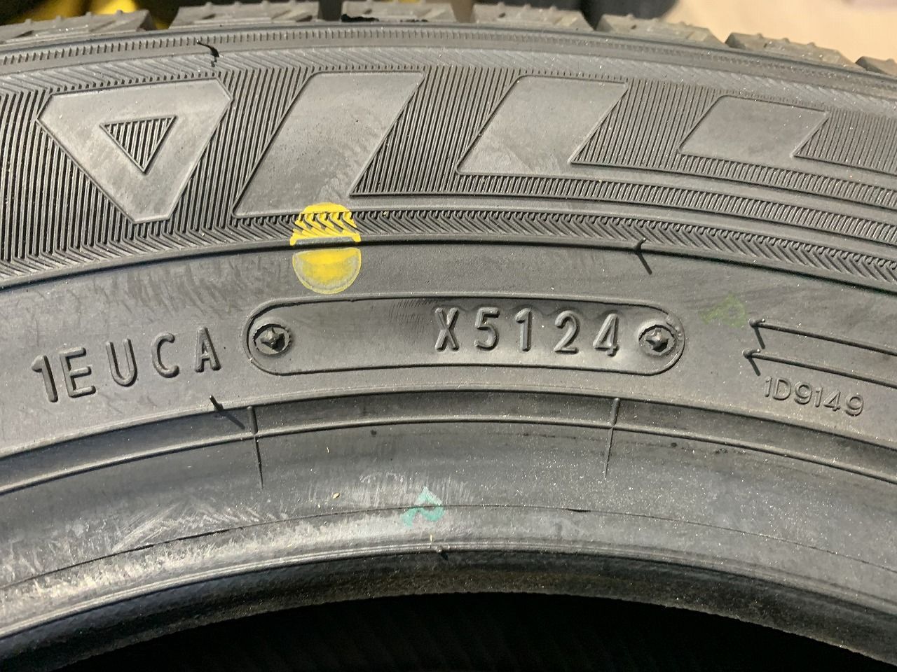 DUNLOP WINTER MAXX WM03 185/60R15 15インチ スタッドレス 4本 21年製