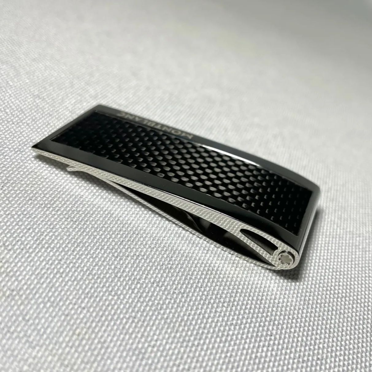 美品 MONTBLANC モンブラン ブランドロゴ文字 ブラックカーボン