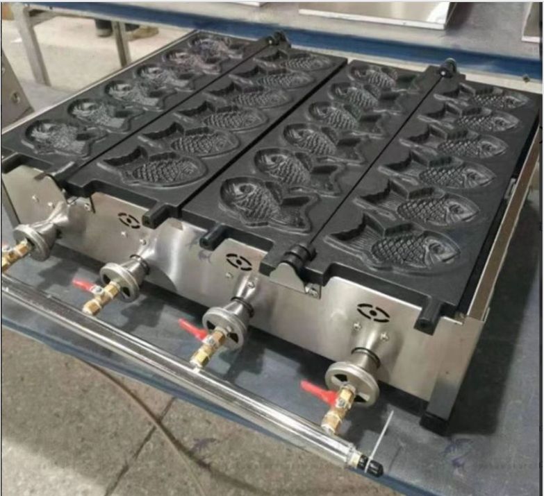 人気推薦◇LPガス たい焼き器 6匹×2連 12匹焼ける！ 鯛焼き器/厨房機器 