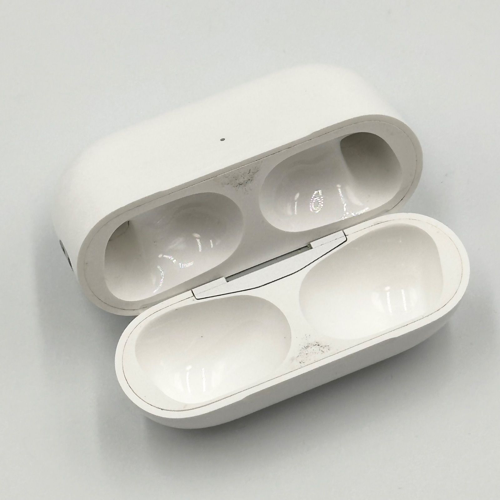 Apple AirPods Pro 第2世代 充電ケースのみ A2968 正規品 type-C 【24 