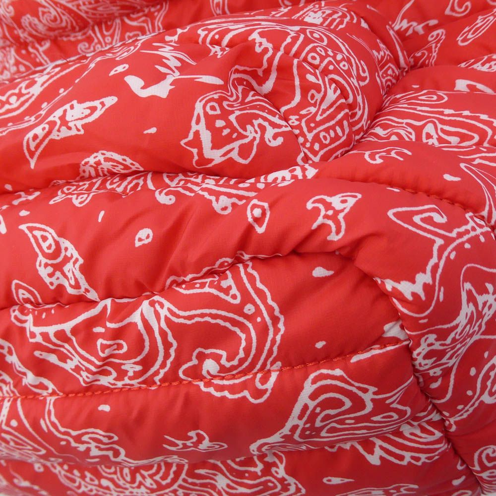 Supreme シュプリーム 22AW Puffer Backpack Red Paisley パファー