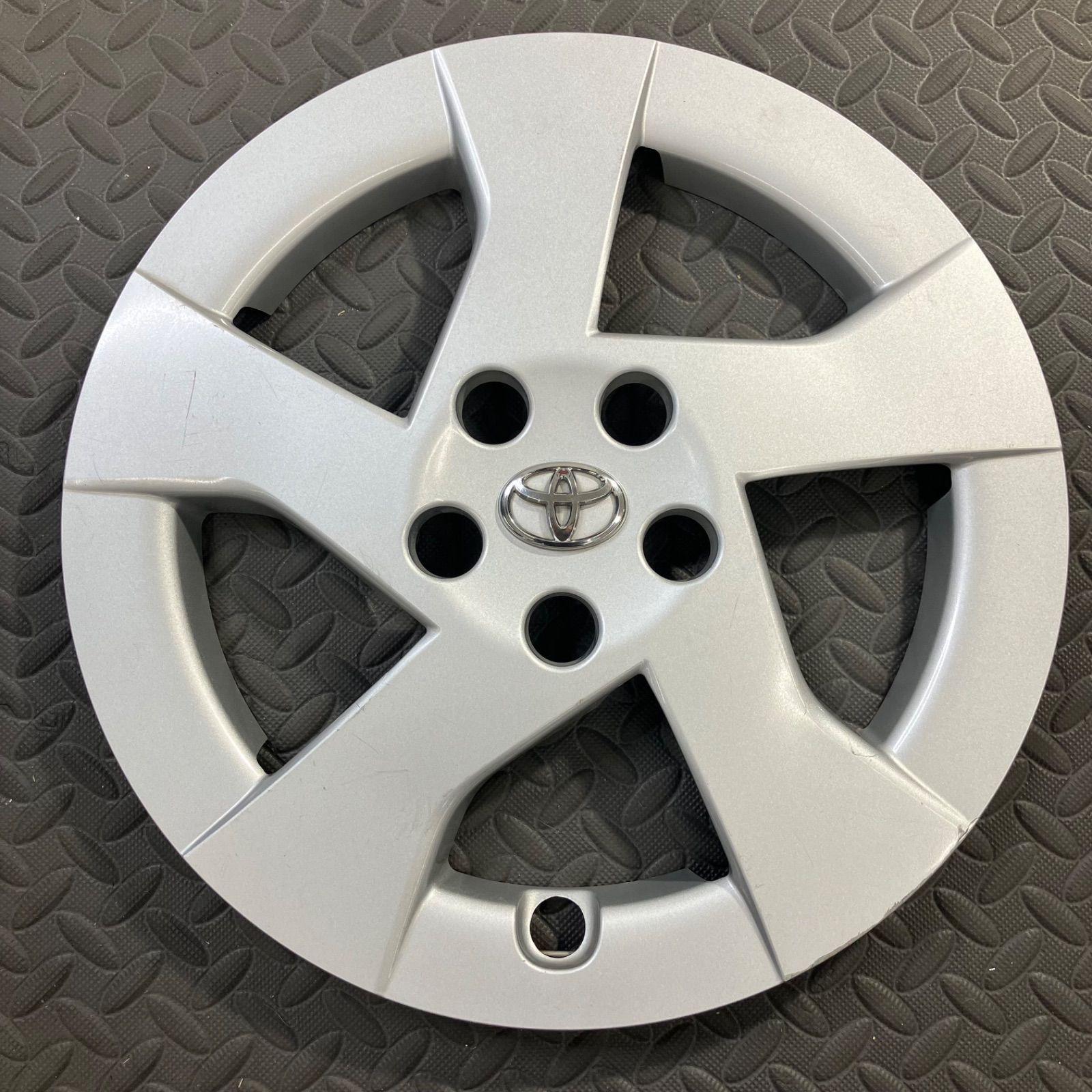 トヨタ プリウス 30系前期 ホイールキャップ ホイールカバー 純正 中古