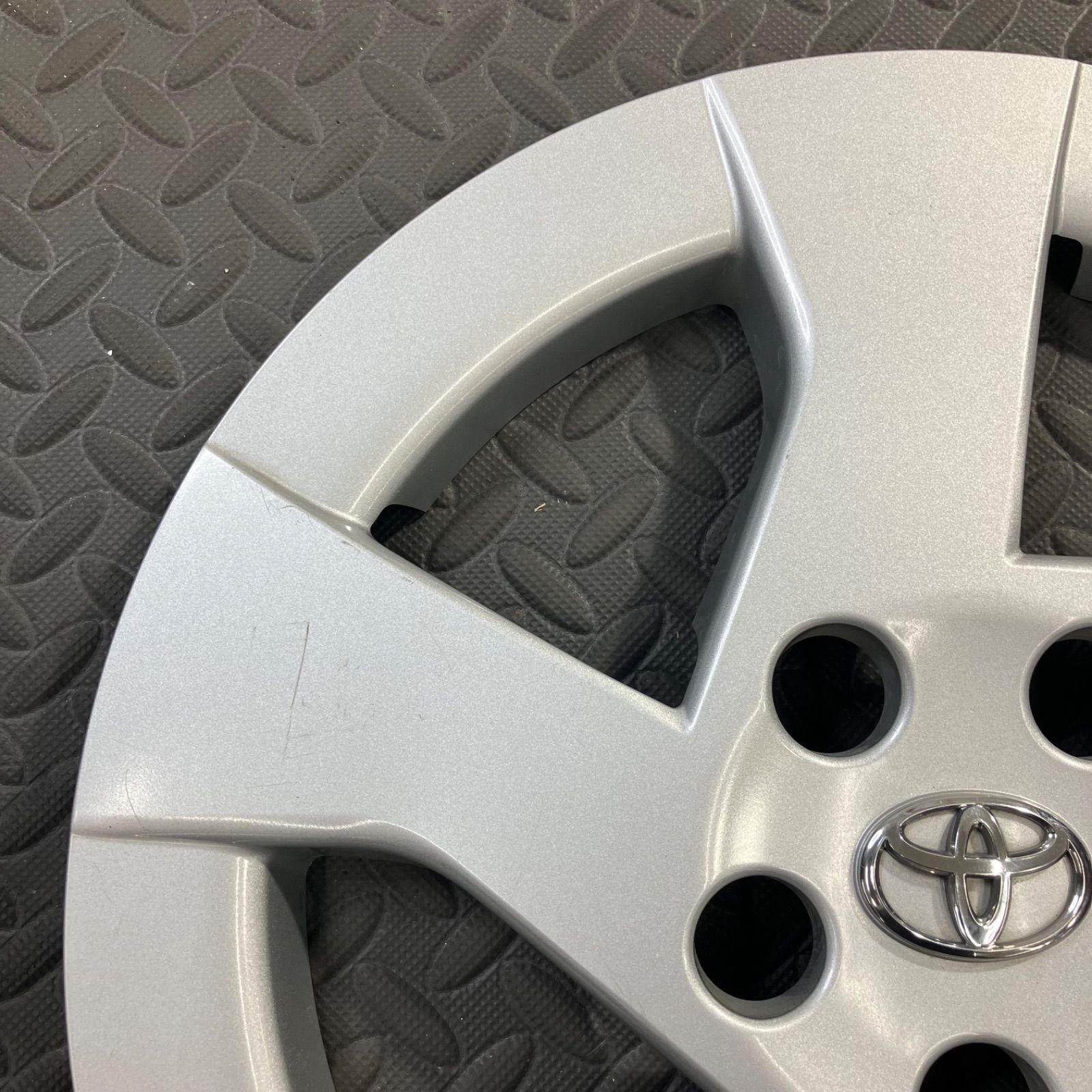 トヨタ プリウス 30系前期 ホイールキャップ ホイールカバー 純正 中古 