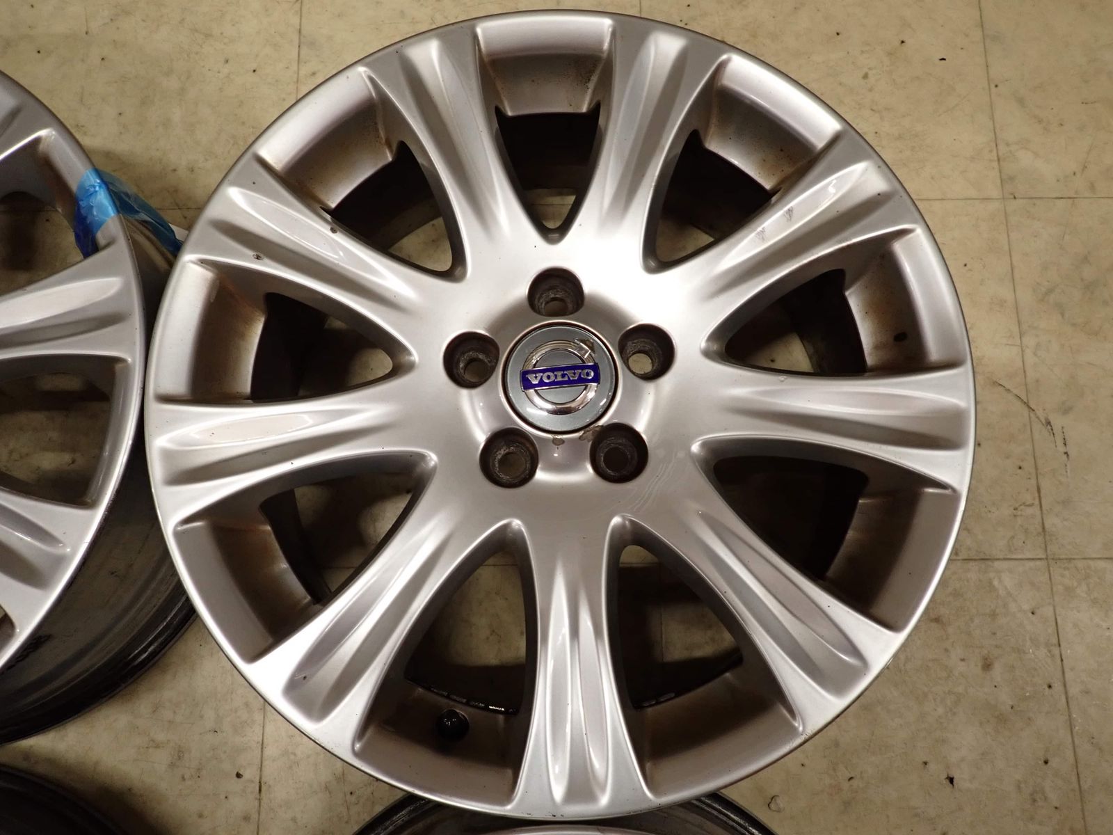 4本SET 会社宛 送料無料 17×7J ボルボ VOLVO V70純正 アルミ ホイール 