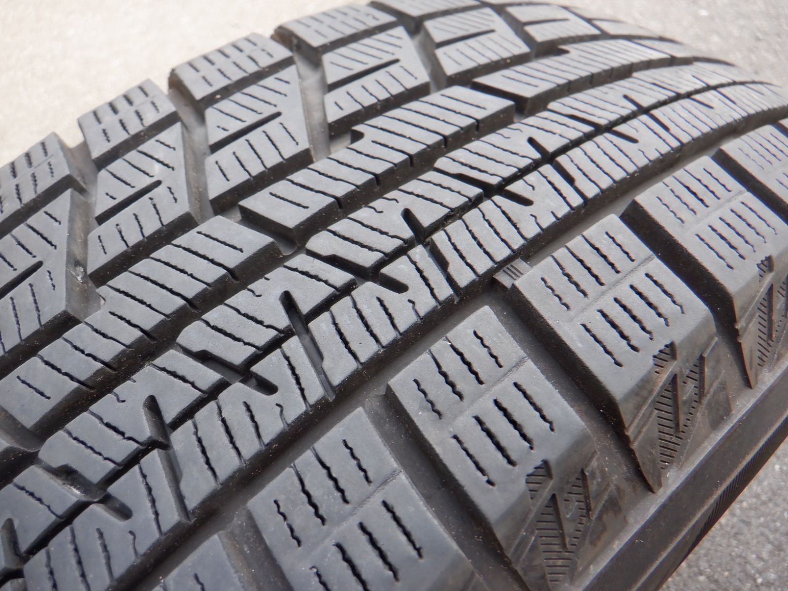 安！】中古バリ山 175/65R15 ヨコハマ アイスガードiG60 2021年製 4本 