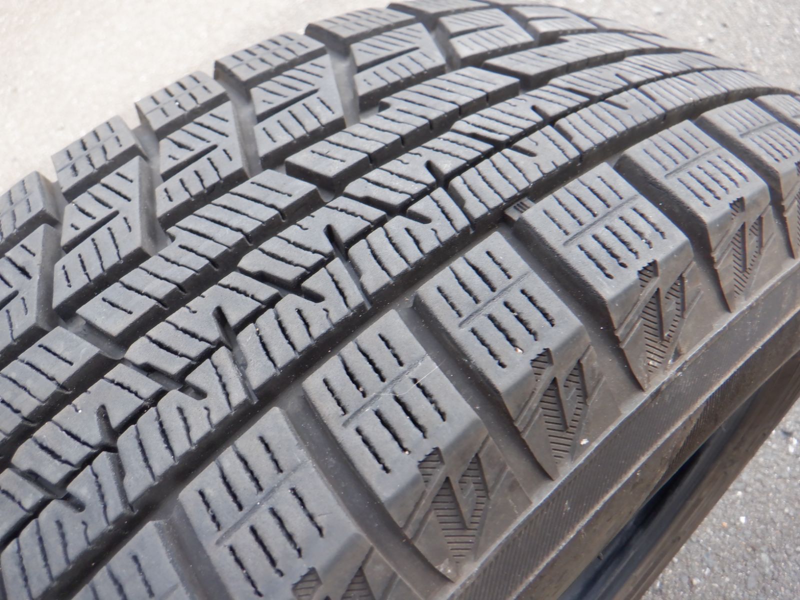 安！】中古バリ山 175/65R15 ヨコハマ アイスガードiG60 2021年製 4本 