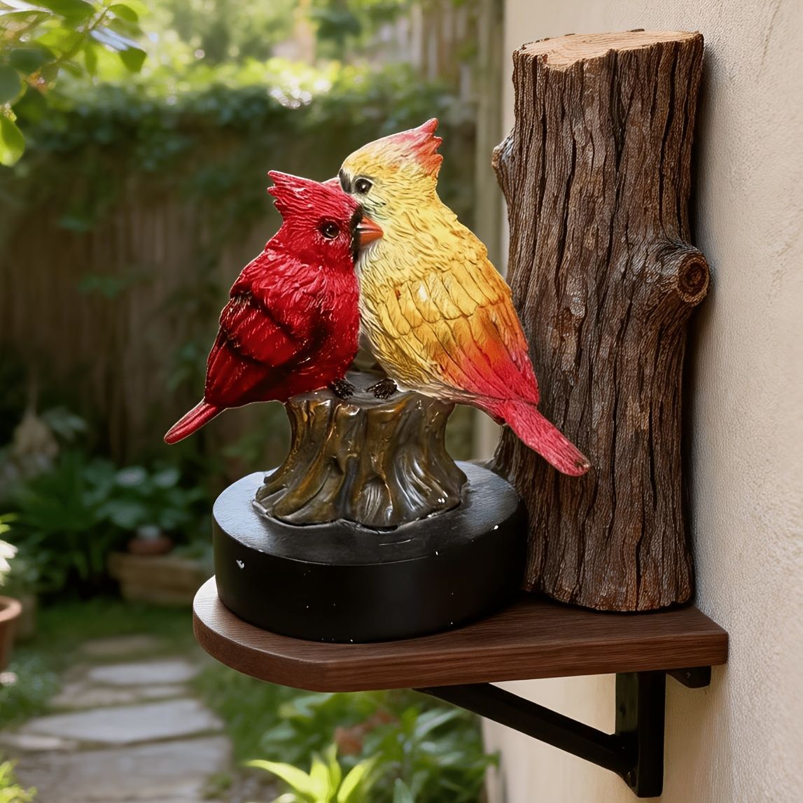  置物 オブジェ ガーデンオーナメント 切り株に止まっている2羽の小鳥 トリ 鳥 屋外 屋内 室内 インテリア 玄関 リビング ダイニング 装飾 庭 ガーデニング 装飾 ガーデン 可愛い ギフト インテリア用品 贈り物 雑貨 樹脂 花瓶 置物 インテリア小物