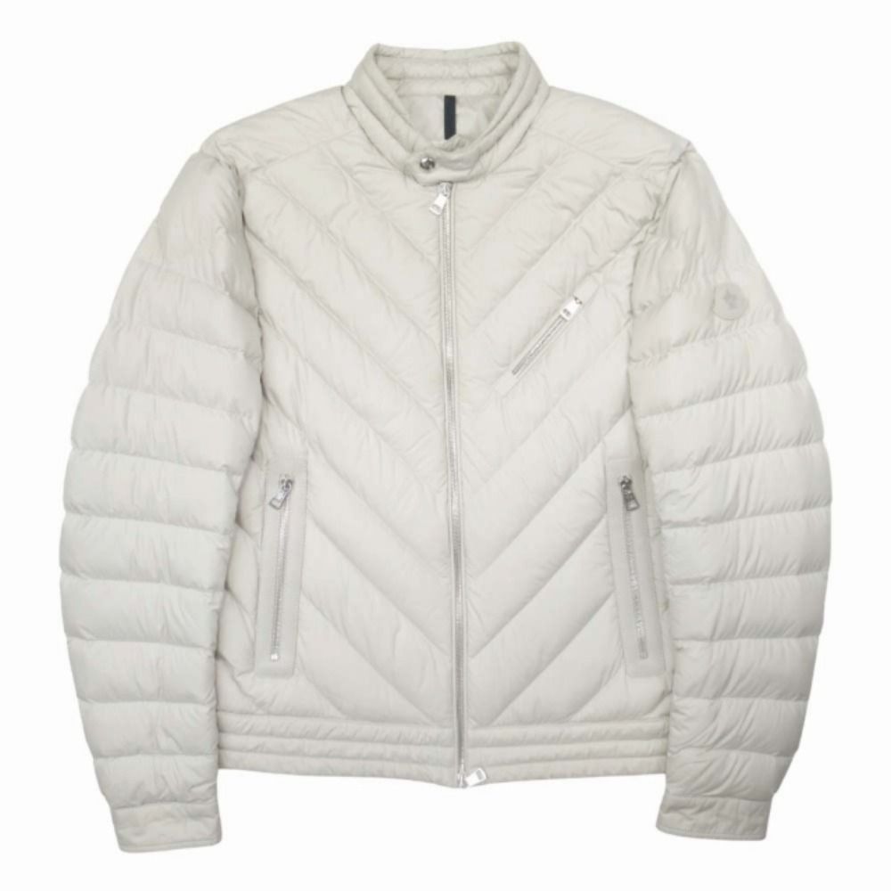 美品 MONCLER モンクレール 23aw TAJUNA GIUBBOTTO ダウンジャケット ライダース風 ブルゾン レザートリム 1 アイボリー メンズ 古着 中古 USED 美品 MONCLER モンクレール 23aw TAJUNA GIUBBOTTO ダウンジャケット