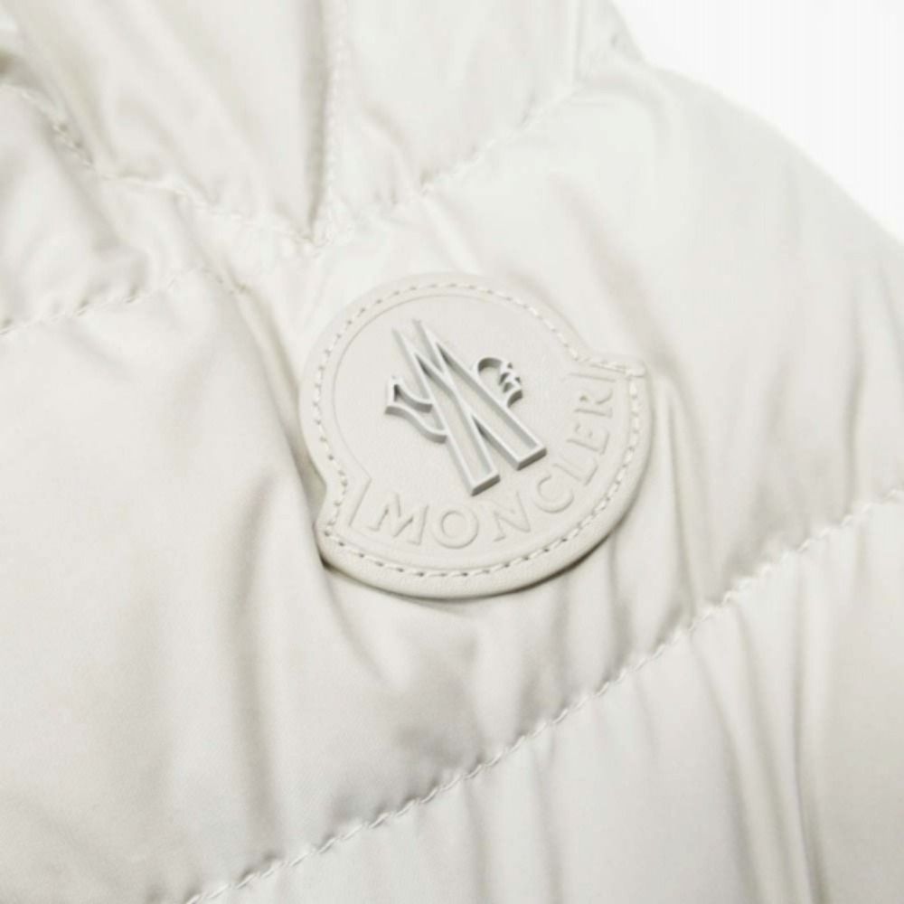 美品 MONCLER モンクレール 23aw TAJUNA GIUBBOTTO ダウンジャケット