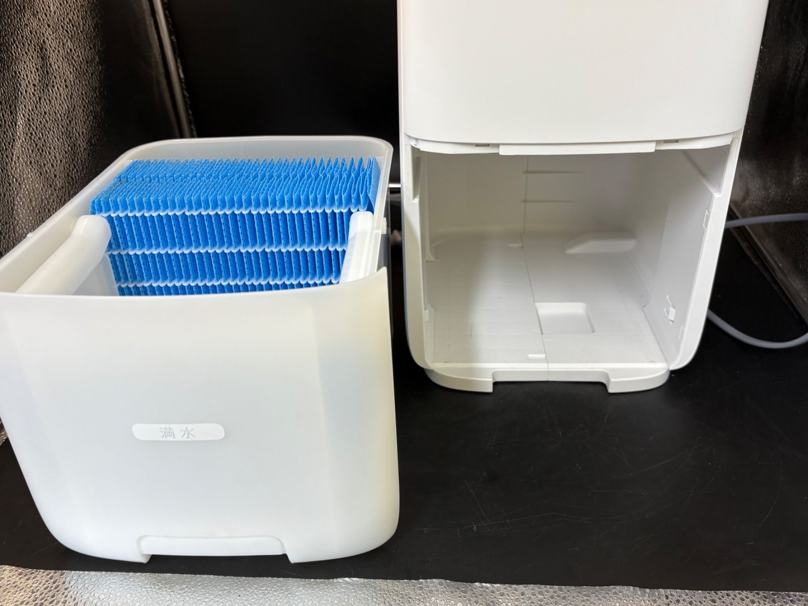 商品名 SHARP 加熱気化式加湿器 HV-T55-W 2024年製 【公式通販】