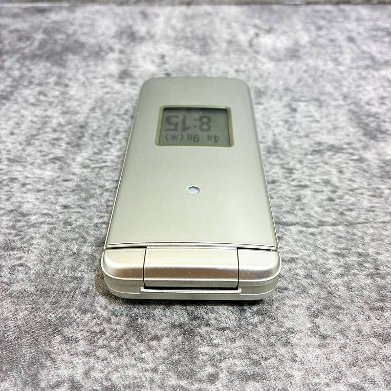 美品 KYOCERA KYF43 かんたんケータイ シルバー - メルカリ