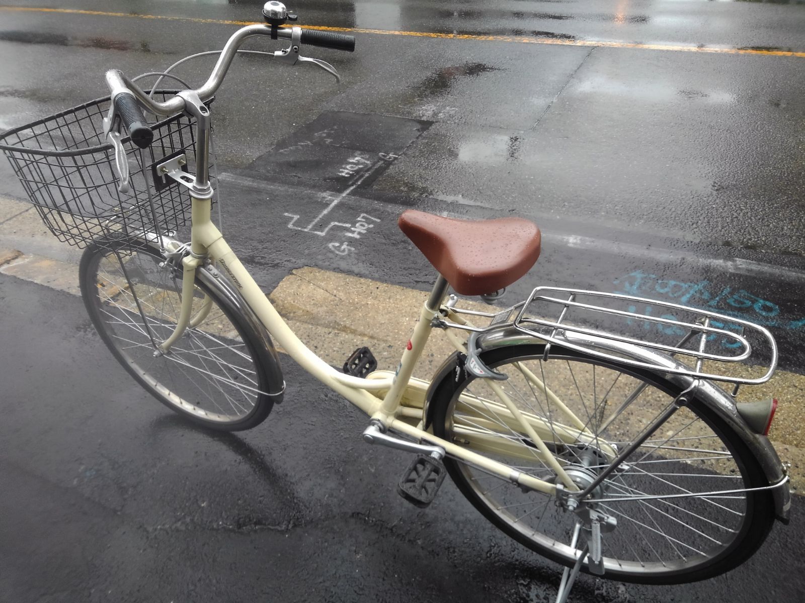 中古自転車４０６２　前後タイヤ新品！　ブリヂストン　ノルコグ　２４インチ　ギヤなし　ダイナモライト 引き取り限定！(名古屋市昭和区)中古自転車4062 前後タイヤ新品