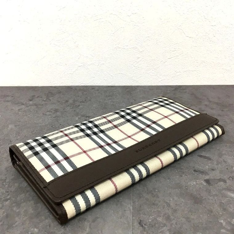 送料込み！ 極美品 BURBERRY 長財布 ノバチェック がま口 二つ折り財布