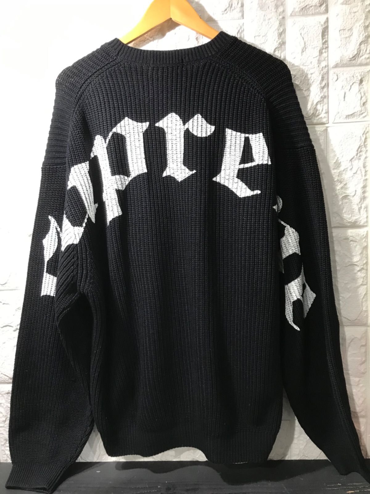 Supreme 25ss Old English Printed Sweater - メルカリ
