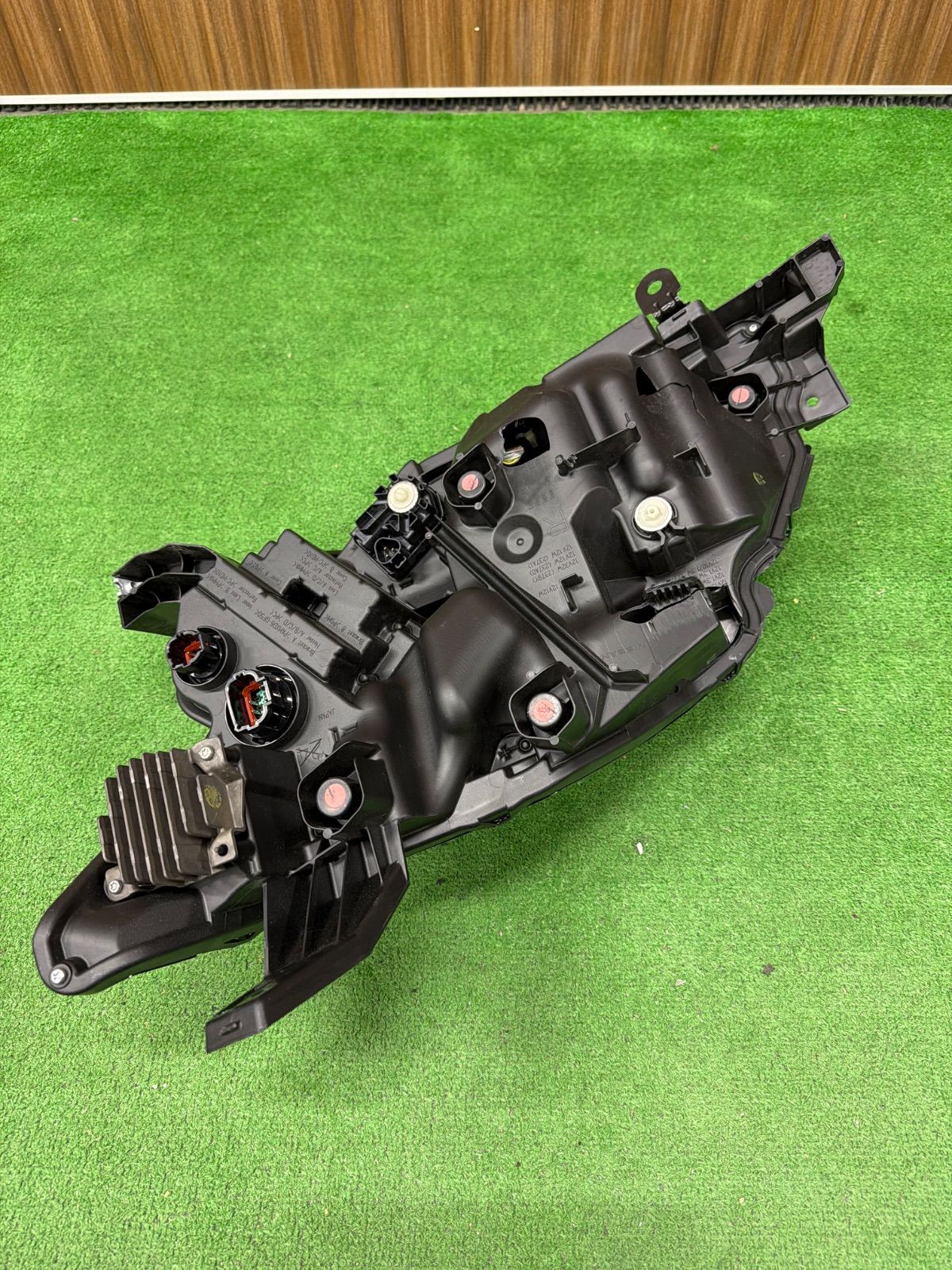 日産 セレナ C28 純正 右側 ヘッドライト KOITO 100-2379Y (314 