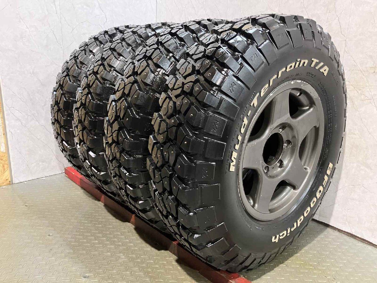 【BF Goodrich Mud-Terrain T/A KM2 LT235/85R16】スパイクタイヤ【ブラッドレーV 16インチ 6.5J6HPCD139.7+25】希少 ランクル等　(KTJ651) クレジットカード QRコード決済可 BF Goodrich Mud-Terrain T/A KM2 LT235/85R16】スパイクタイヤ