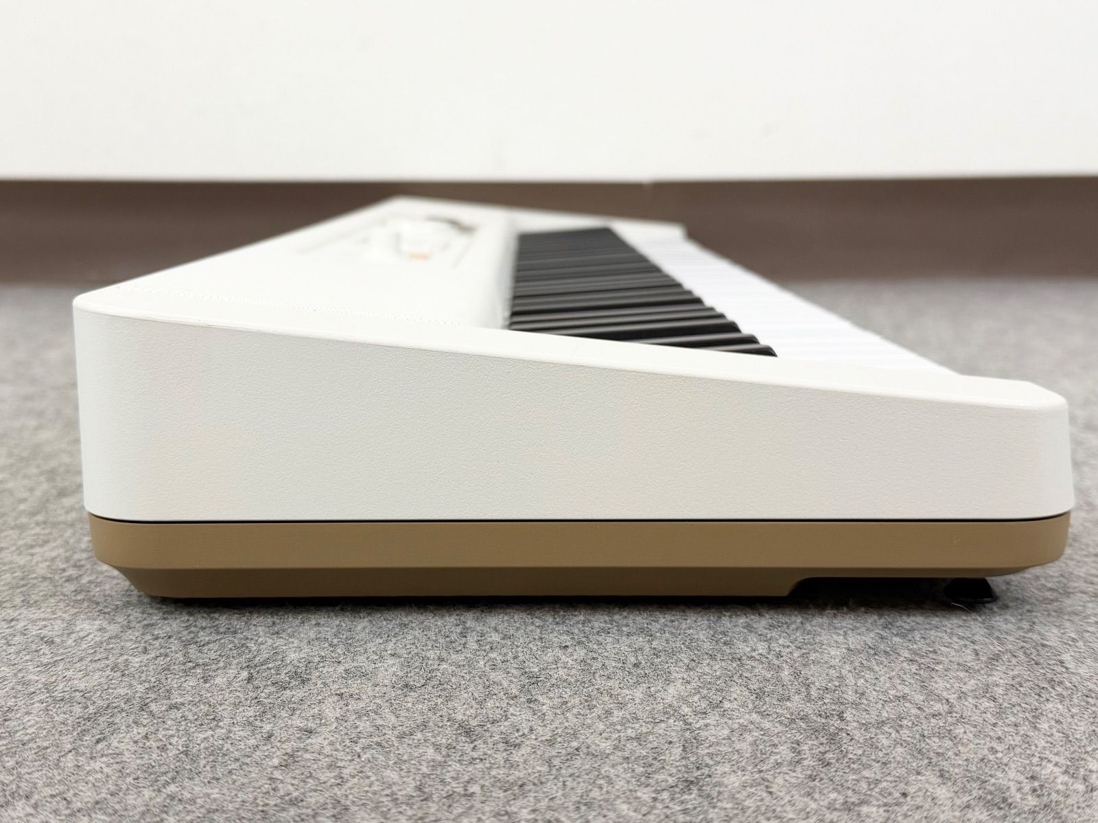 D10CC16 CASIO カシオ 光ナビゲーション キーボード LK-526 2022年製
