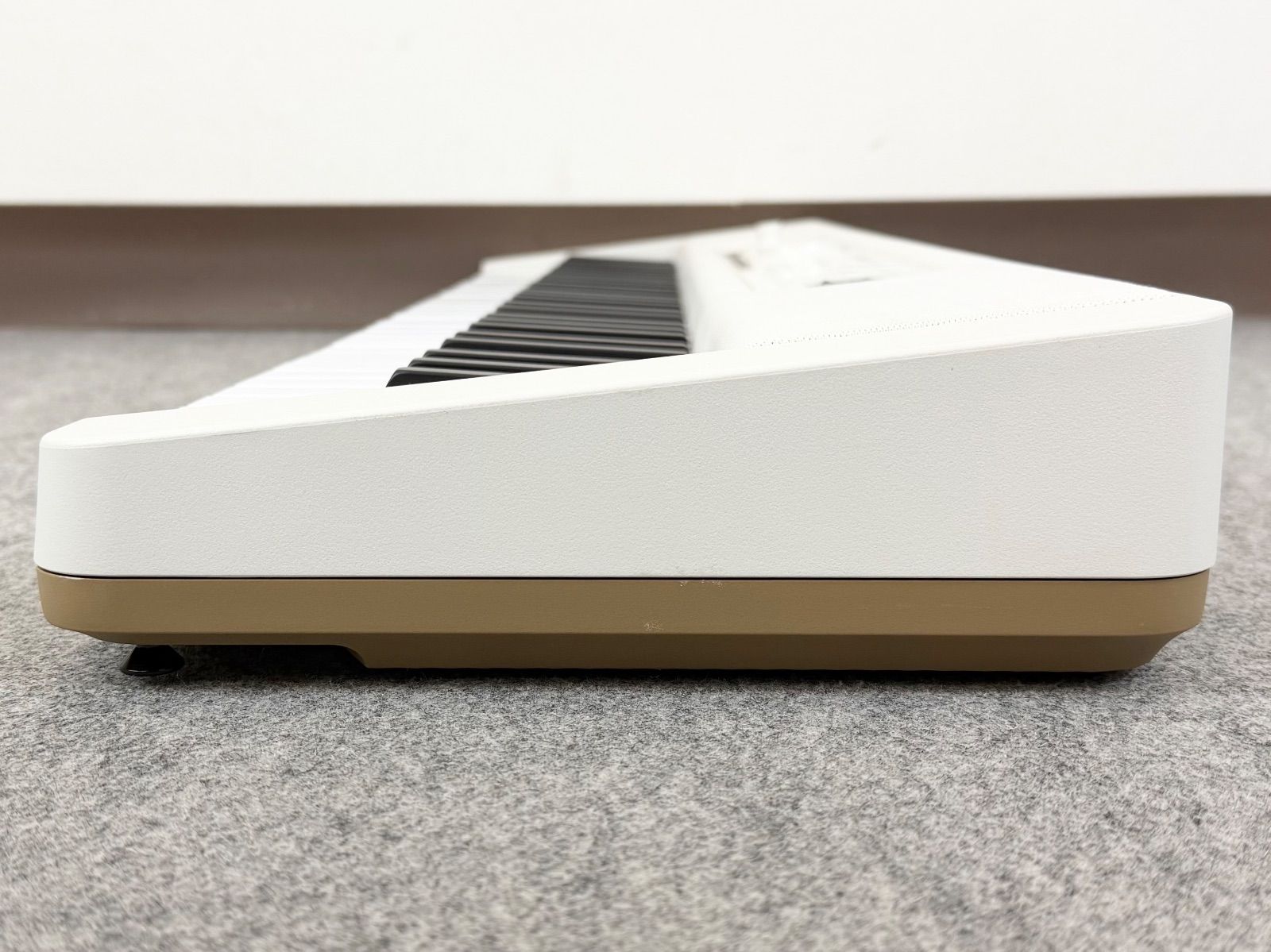 D10CC16 CASIO カシオ 光ナビゲーション キーボード LK-526 2022年製 