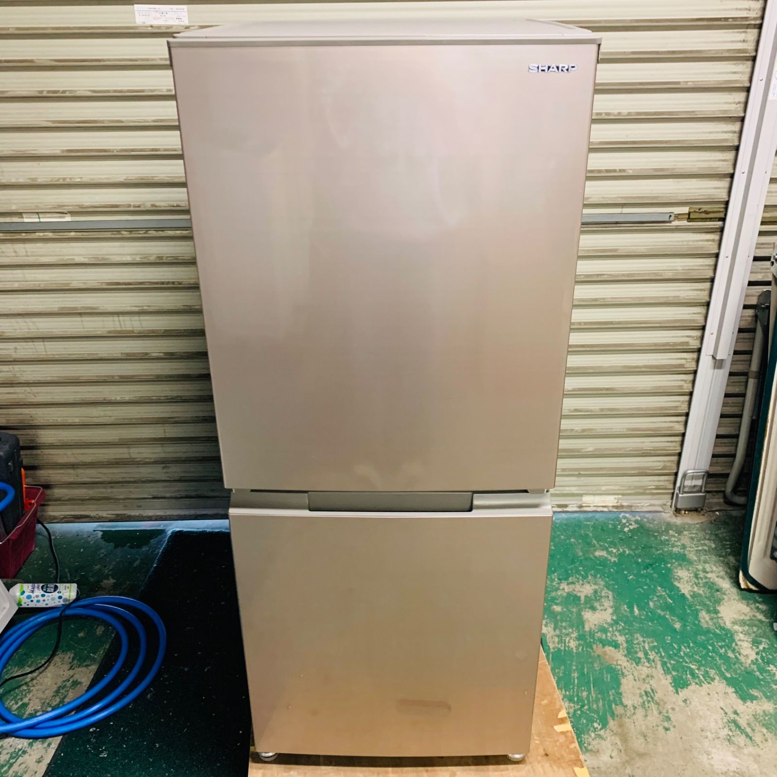 4r19.SHARP 152L 冷蔵庫 SJ-D15HJ-N 2022年製 - メルカリ