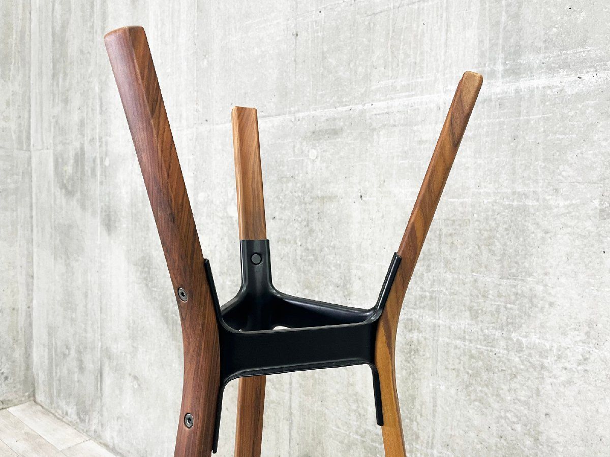MAGIS / マジス STEELWOOD COATSTAND / スチールウッド コートスタンド ウォルナット ロナン&エルワン・ブルレック スティールウッド MAGIS / マジス STEELWOOD COATSTAND / スチールウッド コートスタンド ウォルナット ロナン&エルワン・ブルレック スティールウッド