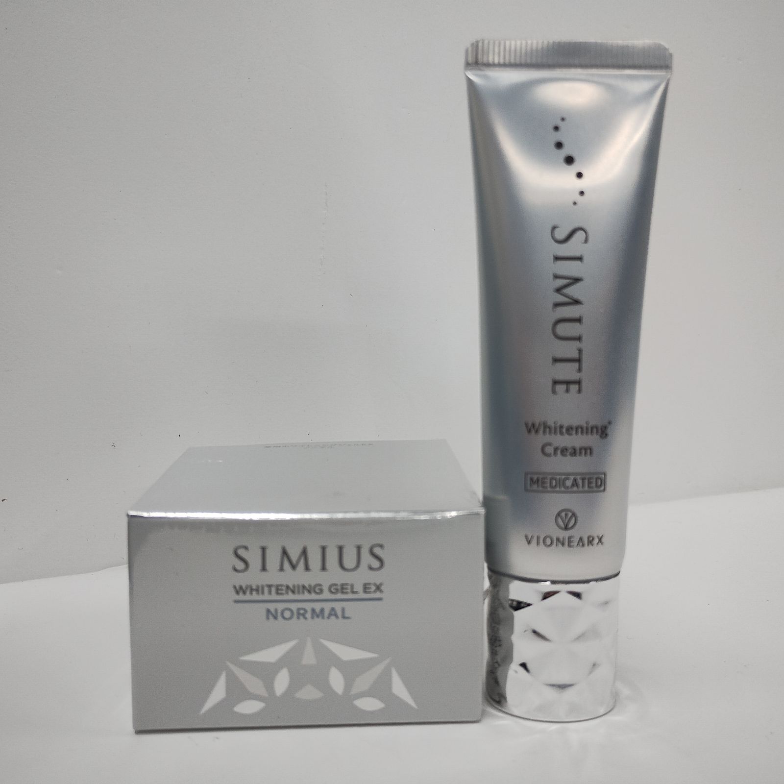 Y5456 シミウス 薬用ホワイトニングジェルEX ノーマル 60g・シミュート 