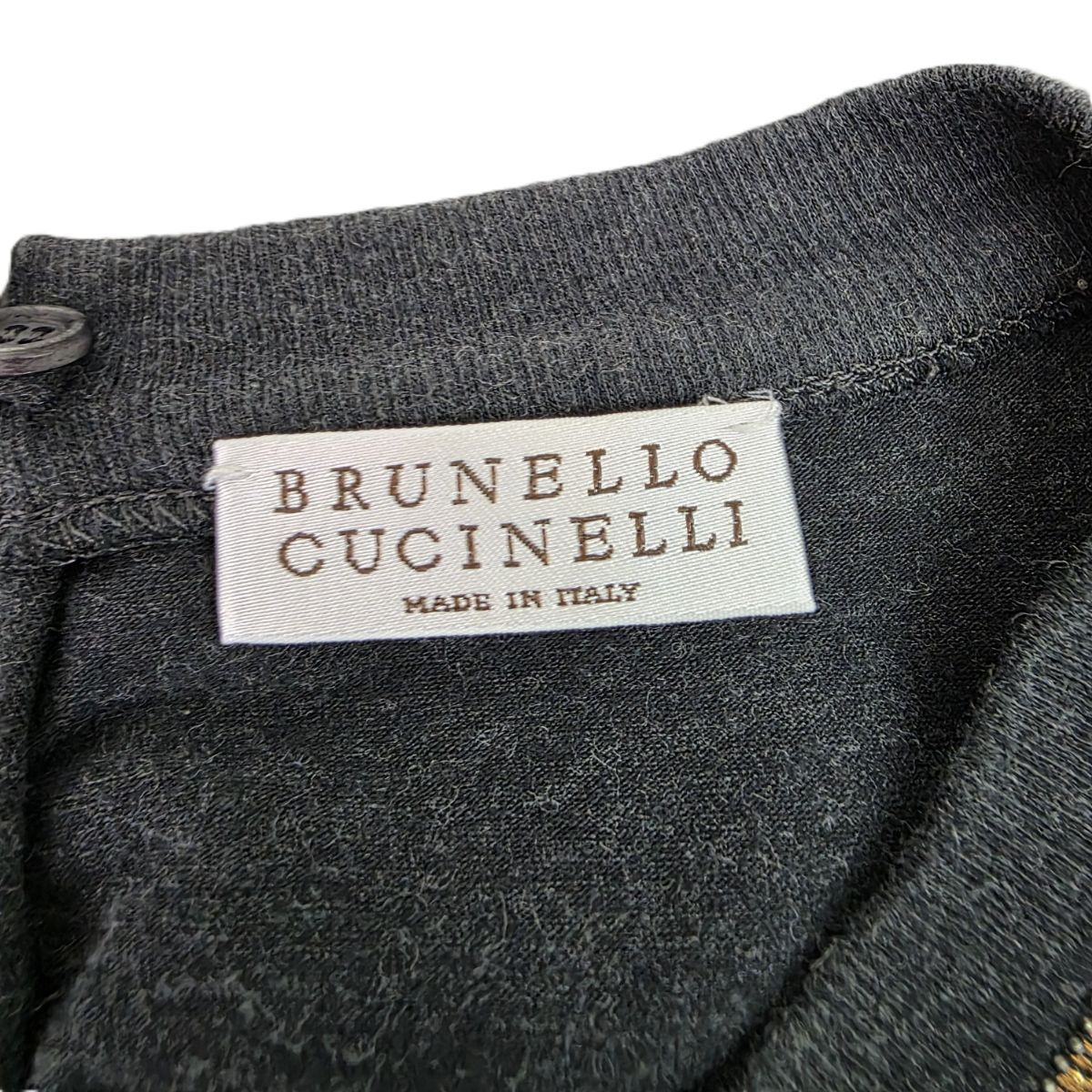 Brunello Cucinelli ブルネロクチネリ モニーレ 装飾 ゴールド刺繍 袖折り返し デザイン カットソー 半袖Ｔシャツ L コットン ポリウレタン グレー  レディース【中古】 Brunello Cucinelli ブルネロクチネリ モニーレ 装飾 ゴールド刺繍 袖