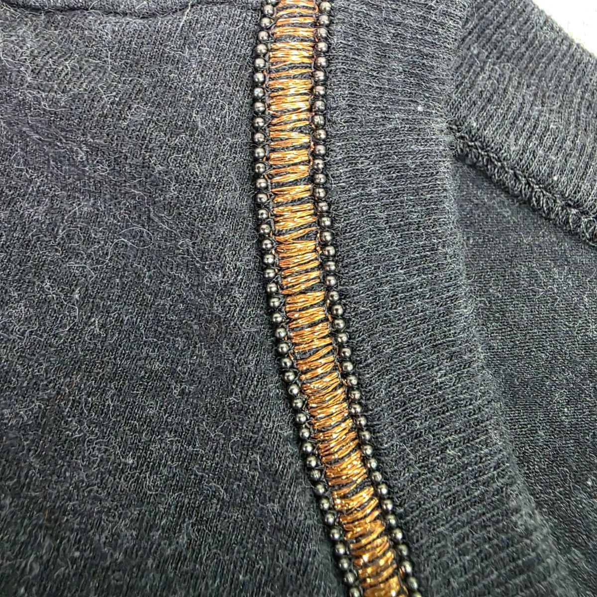 Brunello Cucinelli ブルネロクチネリ モニーレ 装飾 ゴールド刺繍 袖