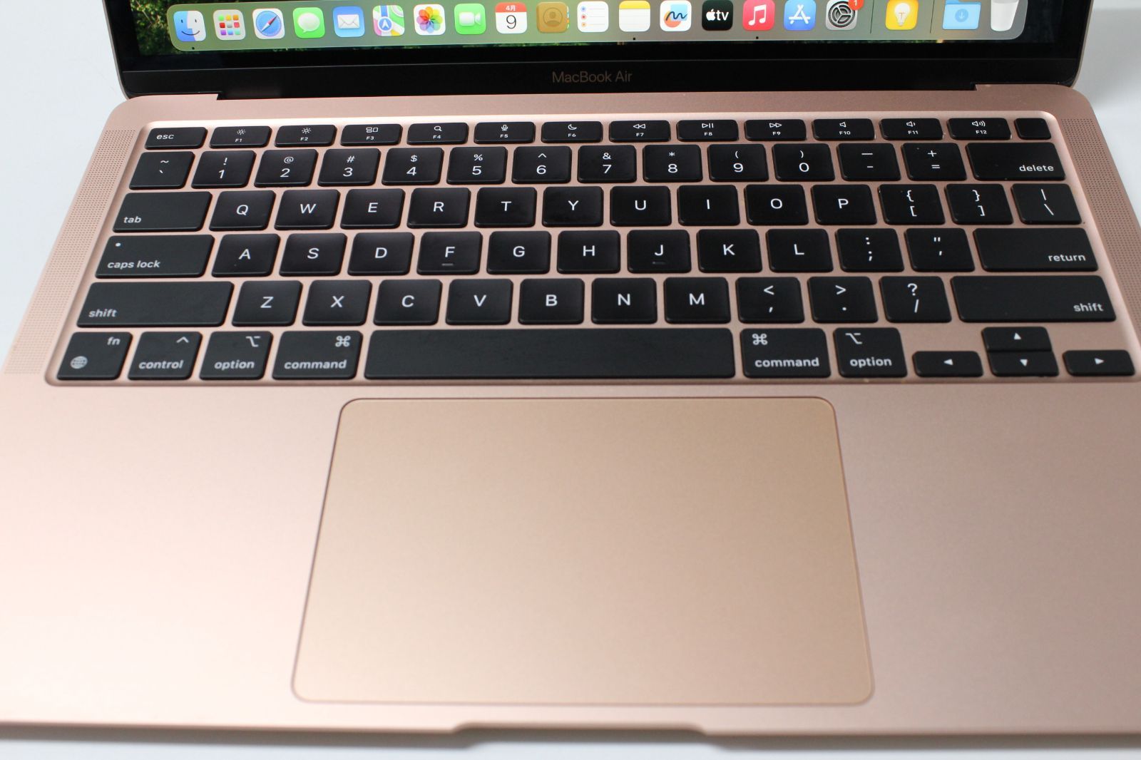 MacBook Air（M1,2020）256GB/8GB〈MGND3J/A〉⑤ - メルカリ