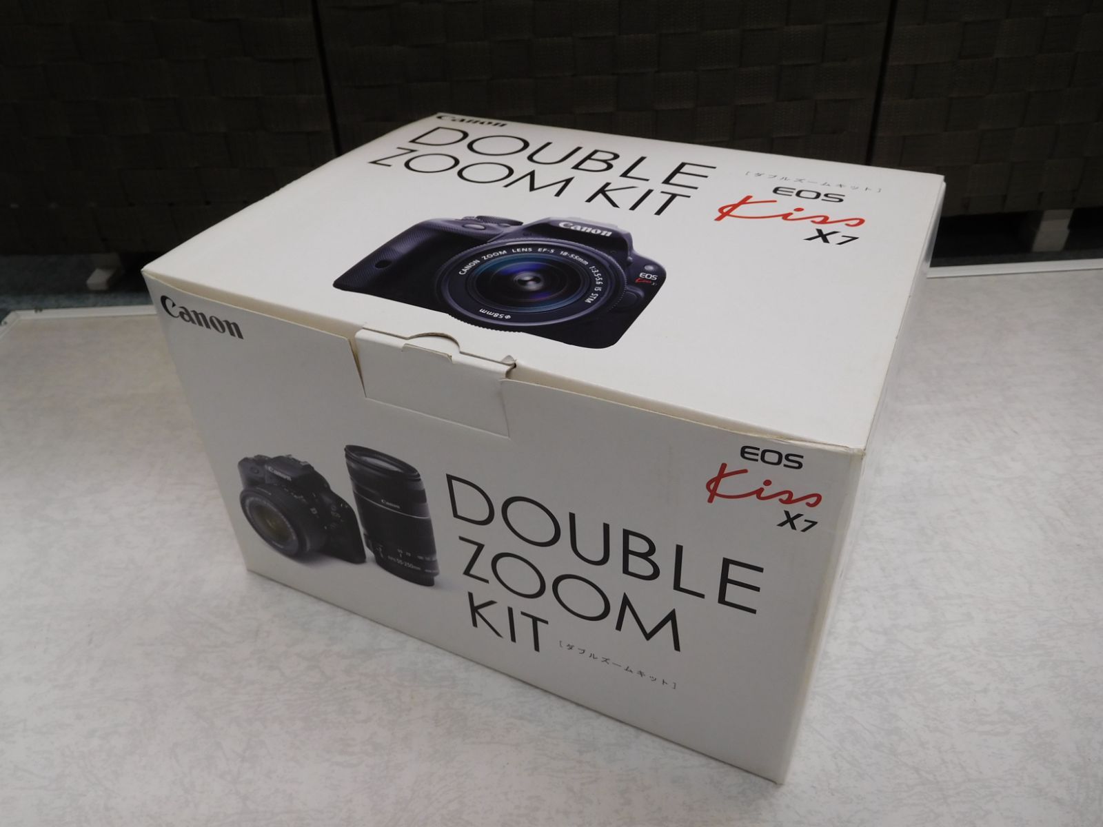 Canon デジタル一眼レフカメラ EOS Kiss X7 ダブルズームキット【M0732