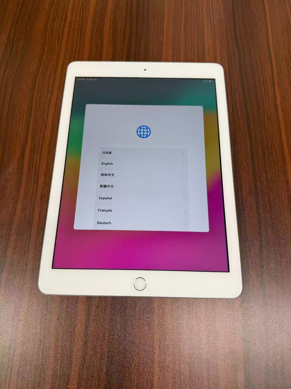 iPad6 Wi-Fi+Cellular 32GB Silver 訳あり - メルカリ