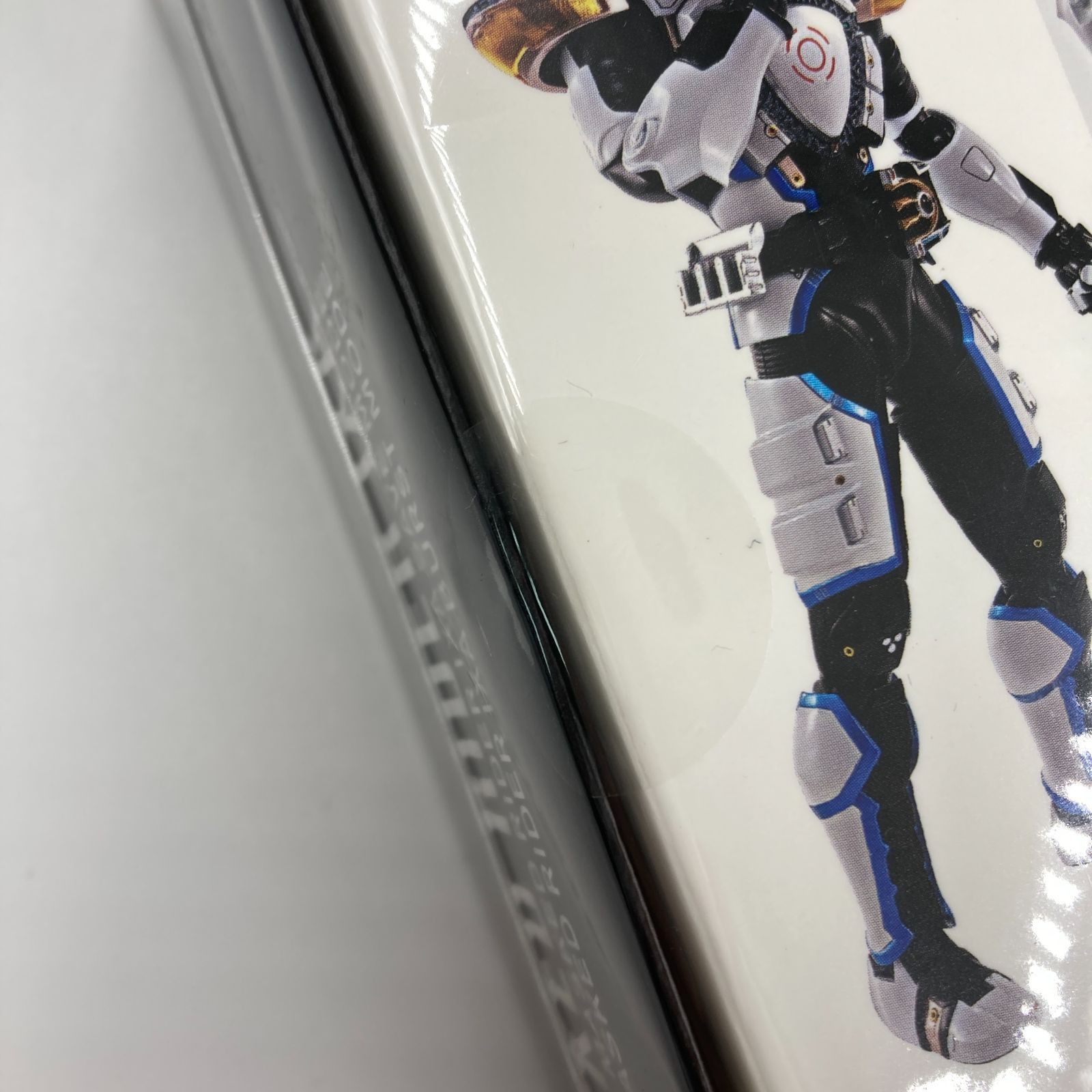 未開封】S.H.Figuarts(真骨彫製法) 仮面ライダーイクサ セーブモード 