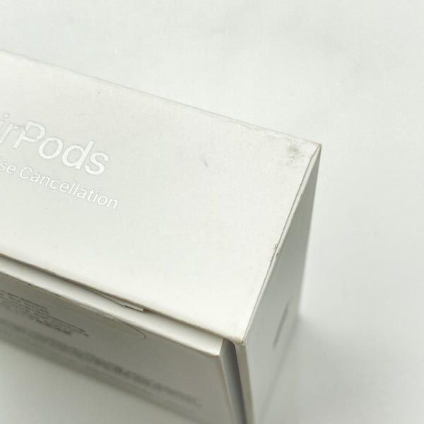 【中古】2024/AirPods 4 MXP93J/A [ワイヤレス(左右分離) /ノイズキャンセリング対応 /Bluetooth対応][6][240006541500] 中古】2024/AirPods 4 MXP93J/A [ワイヤレス(左右分離) /ノイズ