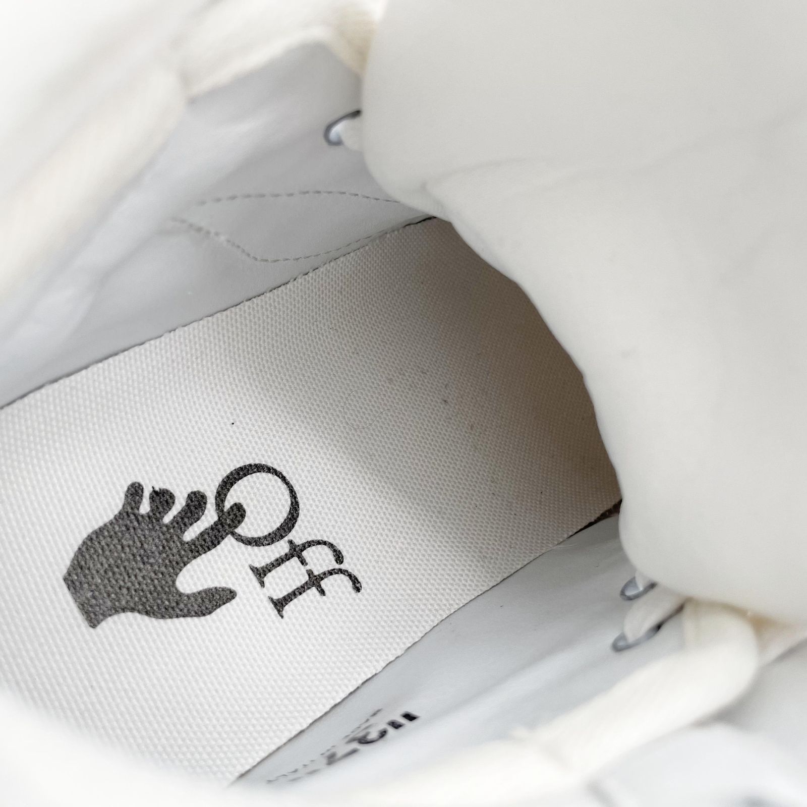 Off-White ハイカットスニーカー 3.0 OFF COURT LEATHER ホワイト 37 