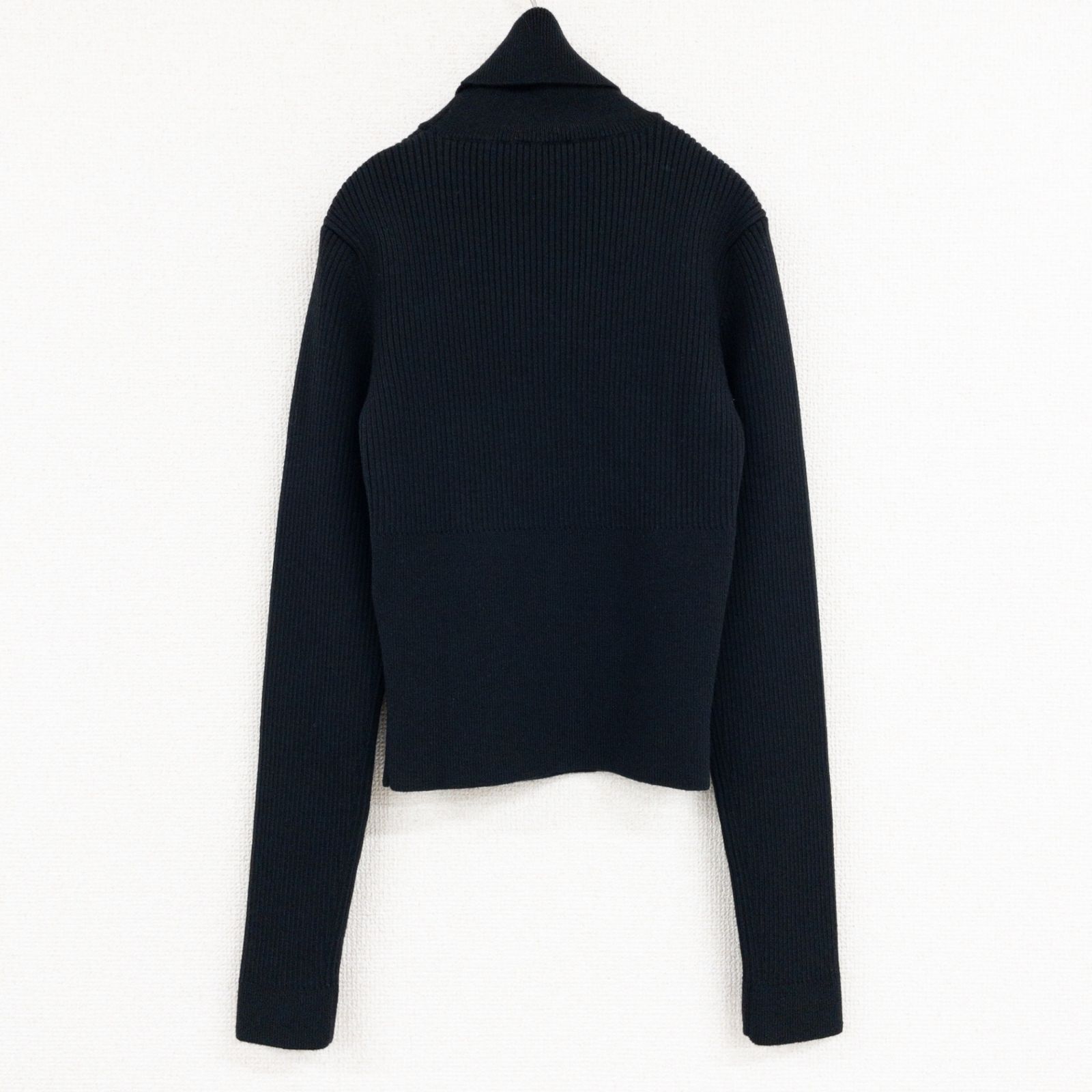 PATOU パトゥ リブニットトップス タートルネック ハイネック ロゴ ウール ナイロン ブラック トルコ製 レディース XS b00941 PATOU パトゥ リブニットトップス タートルネック ハイネック ロゴ