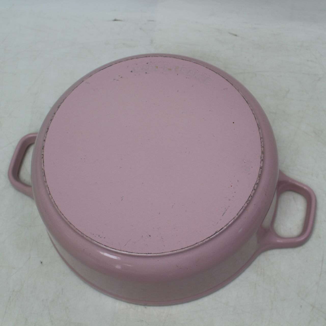 605)CHASSEUR シャスール 20cmラウンドキャセロール ホーロー鍋 ピンク