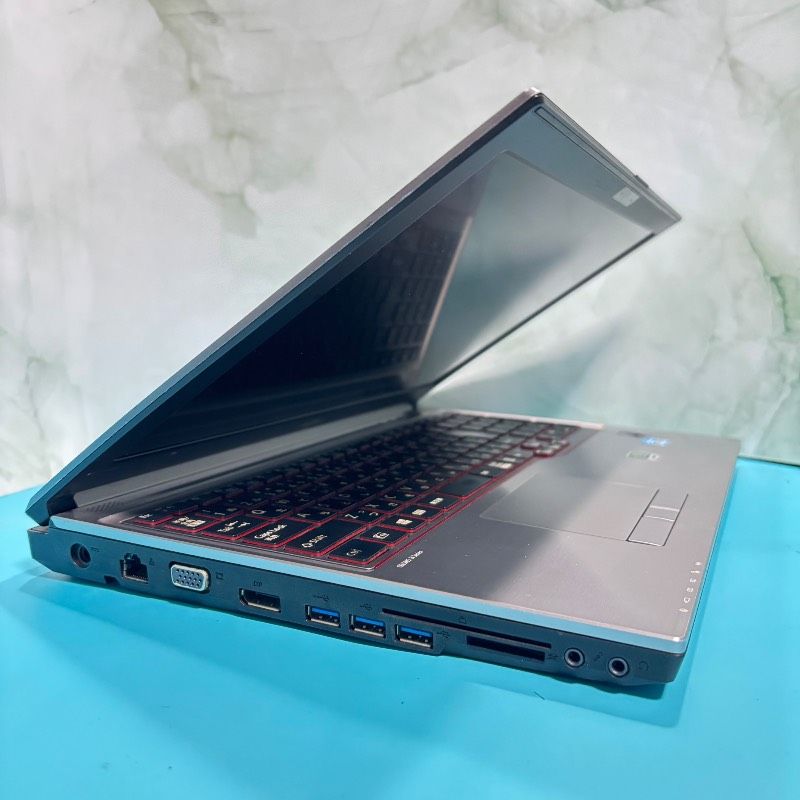 新生活応援価格】FUJITSU✨爆速i5✨美品 メモリ8GB SSD256GB windows11