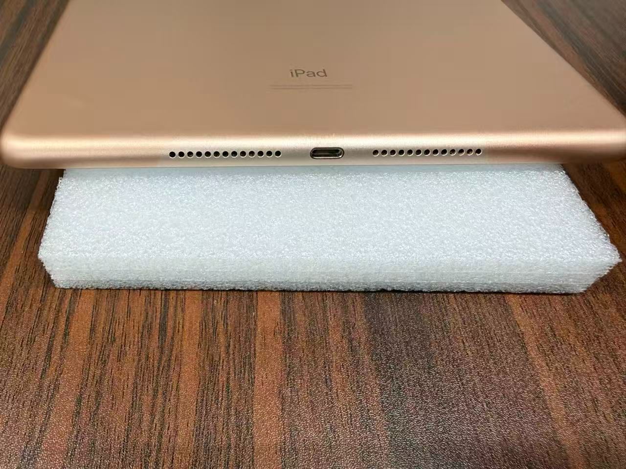 動作確認・初期化済み】外装美品Apple iPad 第7世代 Wi-Fi 128GB