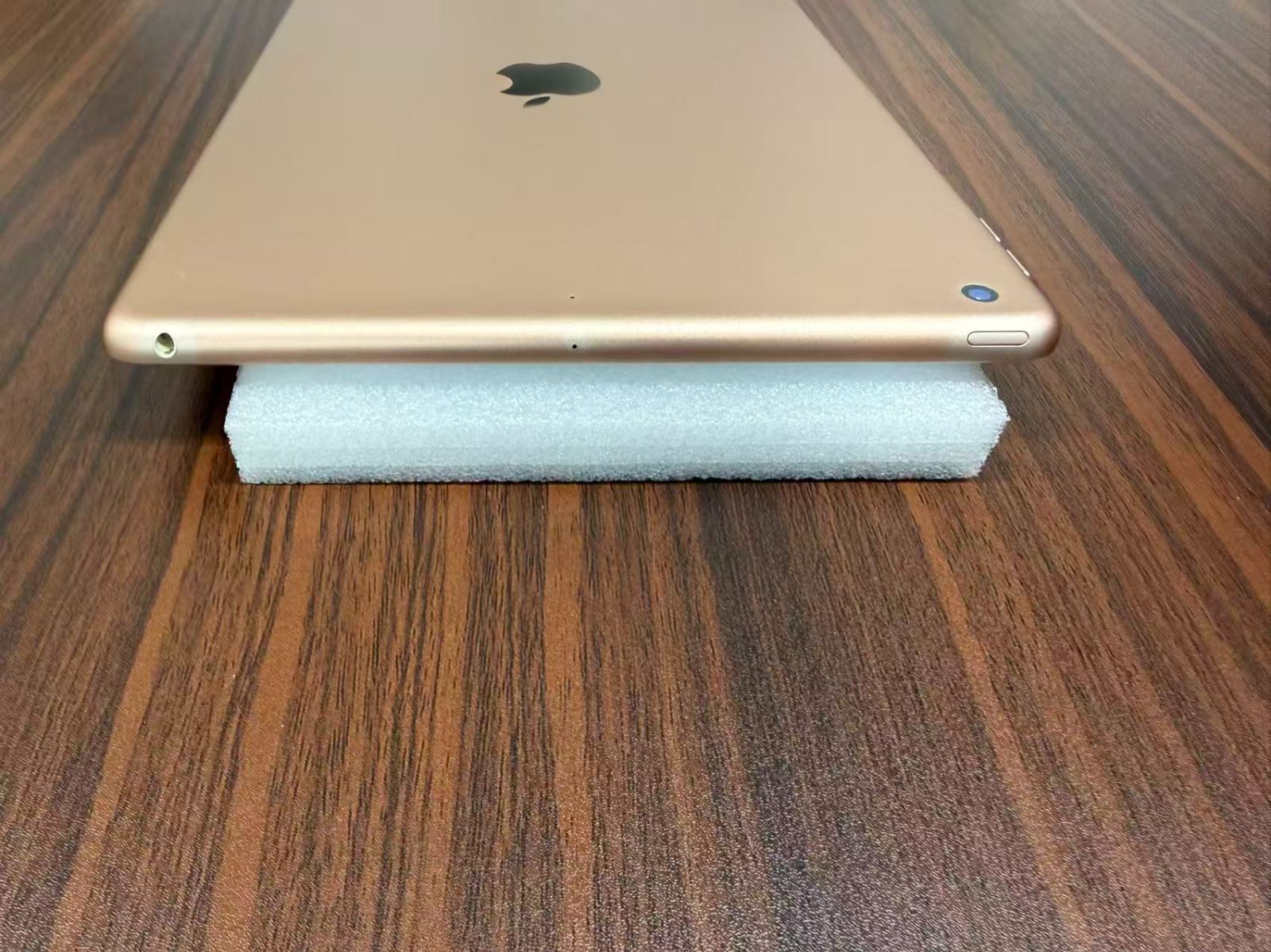 動作確認・初期化済み】外装美品Apple iPad 第7世代 Wi-Fi 128GB 動作確認・初期化済み】外装美品Apple iPad 第7世代 Wi-Fi 128GB