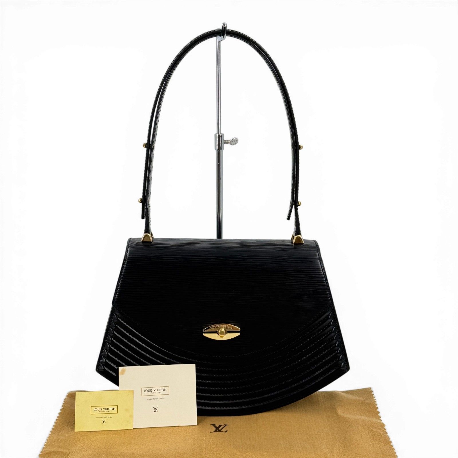 LOUIS VUITTON エピ ノワール ティルシット M52482 ショルダーバッグ 
